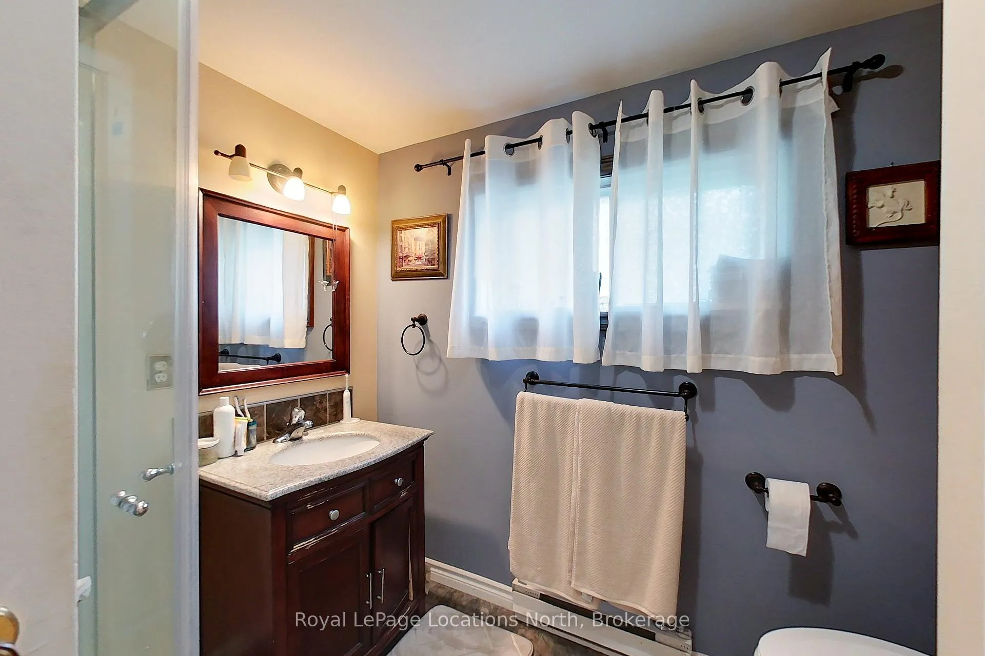 Photo 33 of 62 Parklane Crescent, Meaford — HOMEH