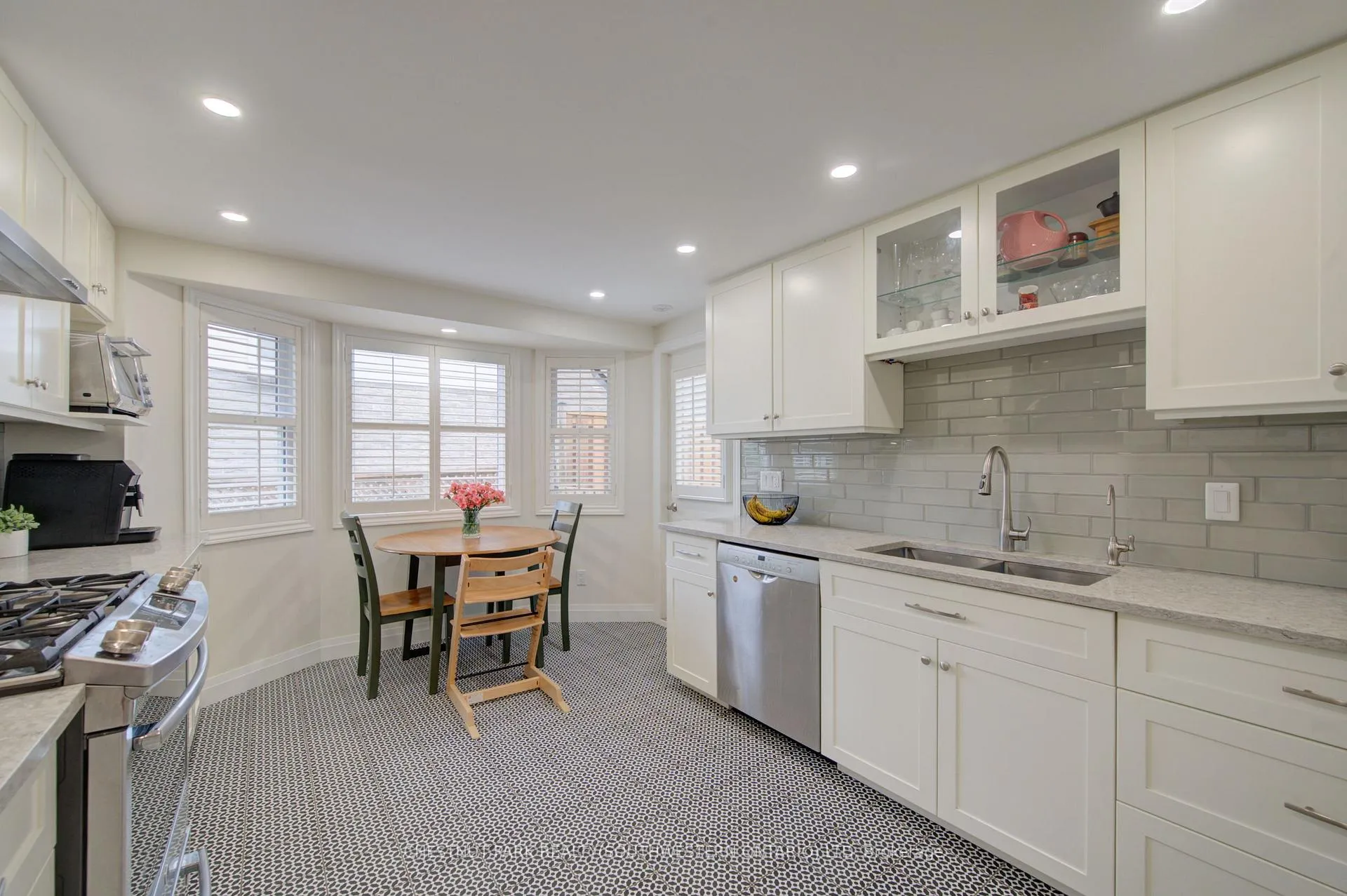 Photo 15 of 363 Morrison Road, Kitchener, Centreville Chicopee — HOMEH