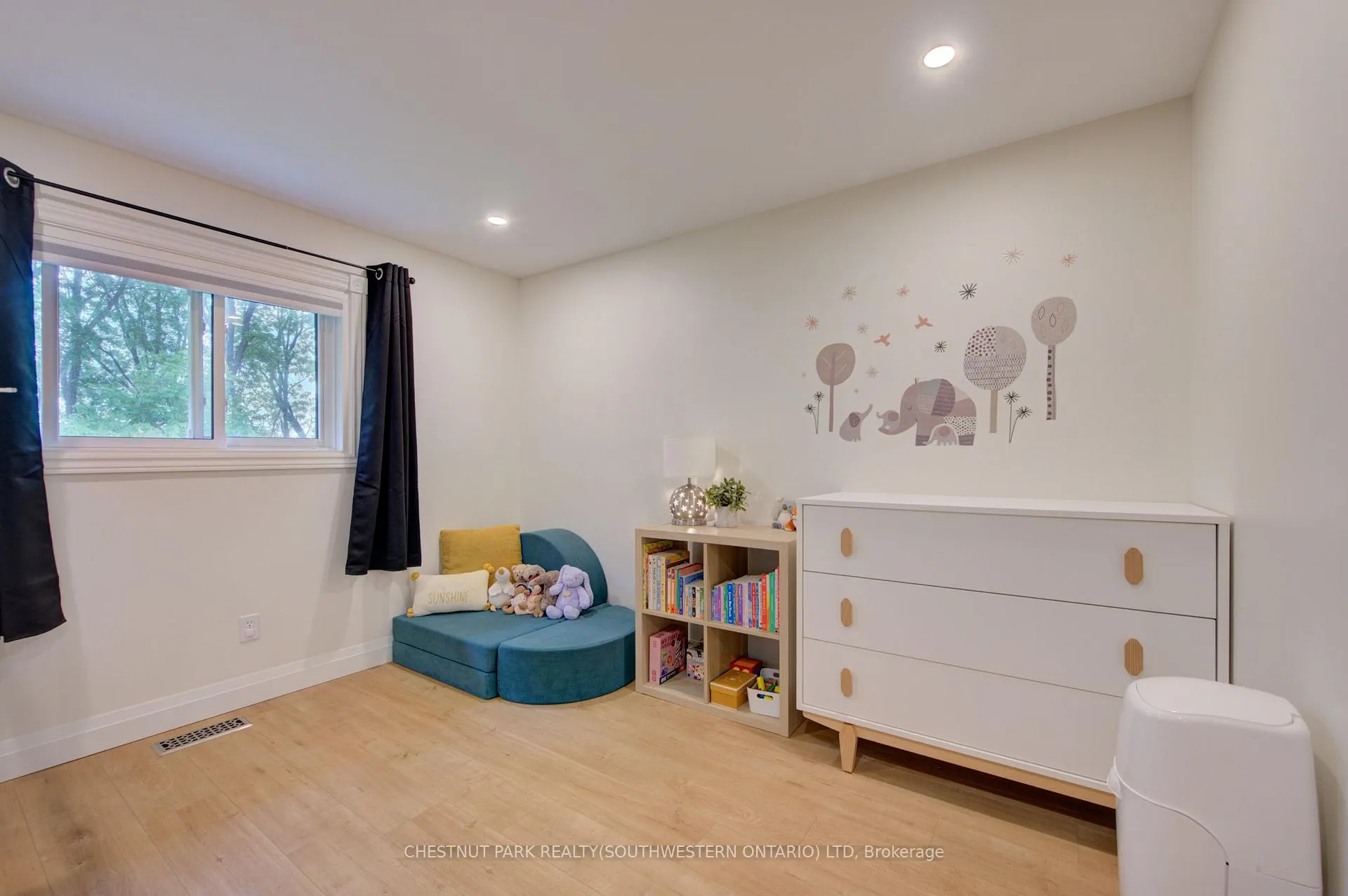 Photo 23 of 363 Morrison Road, Kitchener, Centreville Chicopee — HOMEH