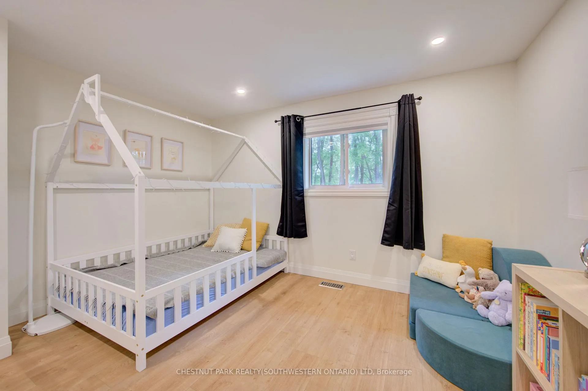 Photo 24 of 363 Morrison Road, Kitchener, Centreville Chicopee — HOMEH