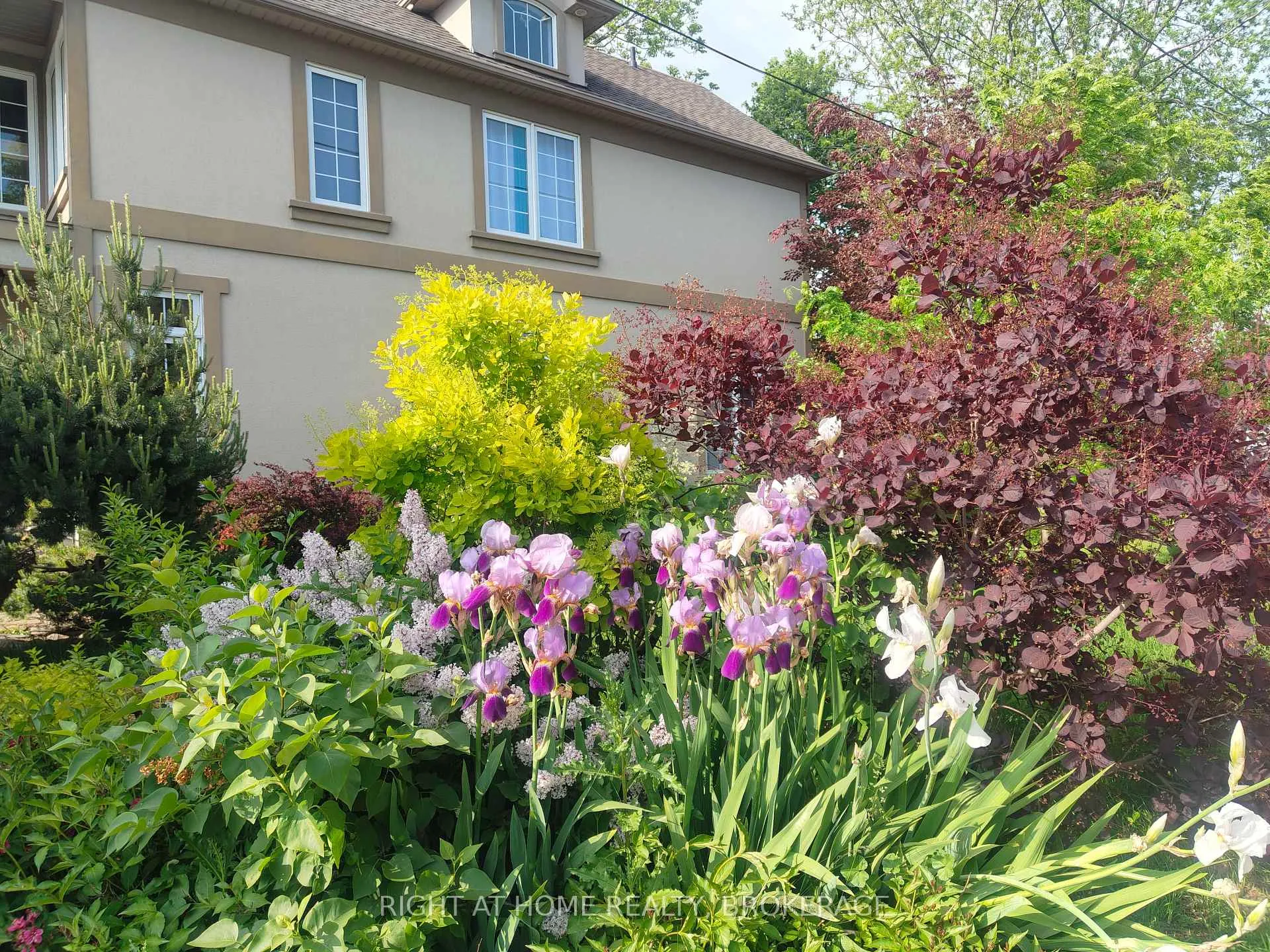 Photo 2 of 22 Ursula Avenue, St. Catharines, Burleigh Hill — HOMEH