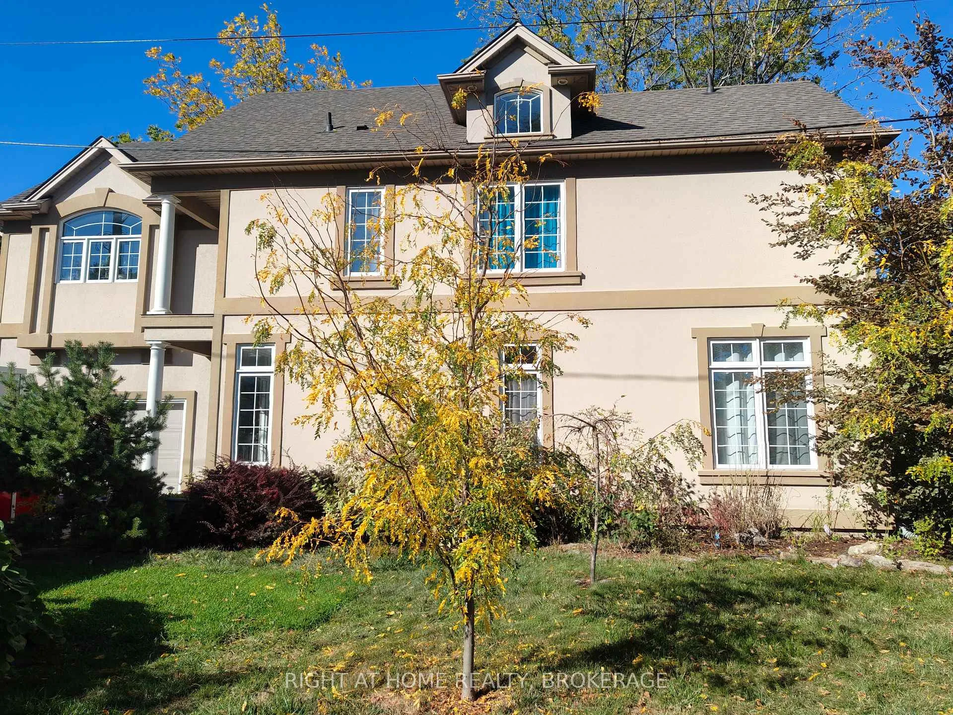 Photo 6 of 22 Ursula Avenue, St. Catharines, Burleigh Hill — HOMEH