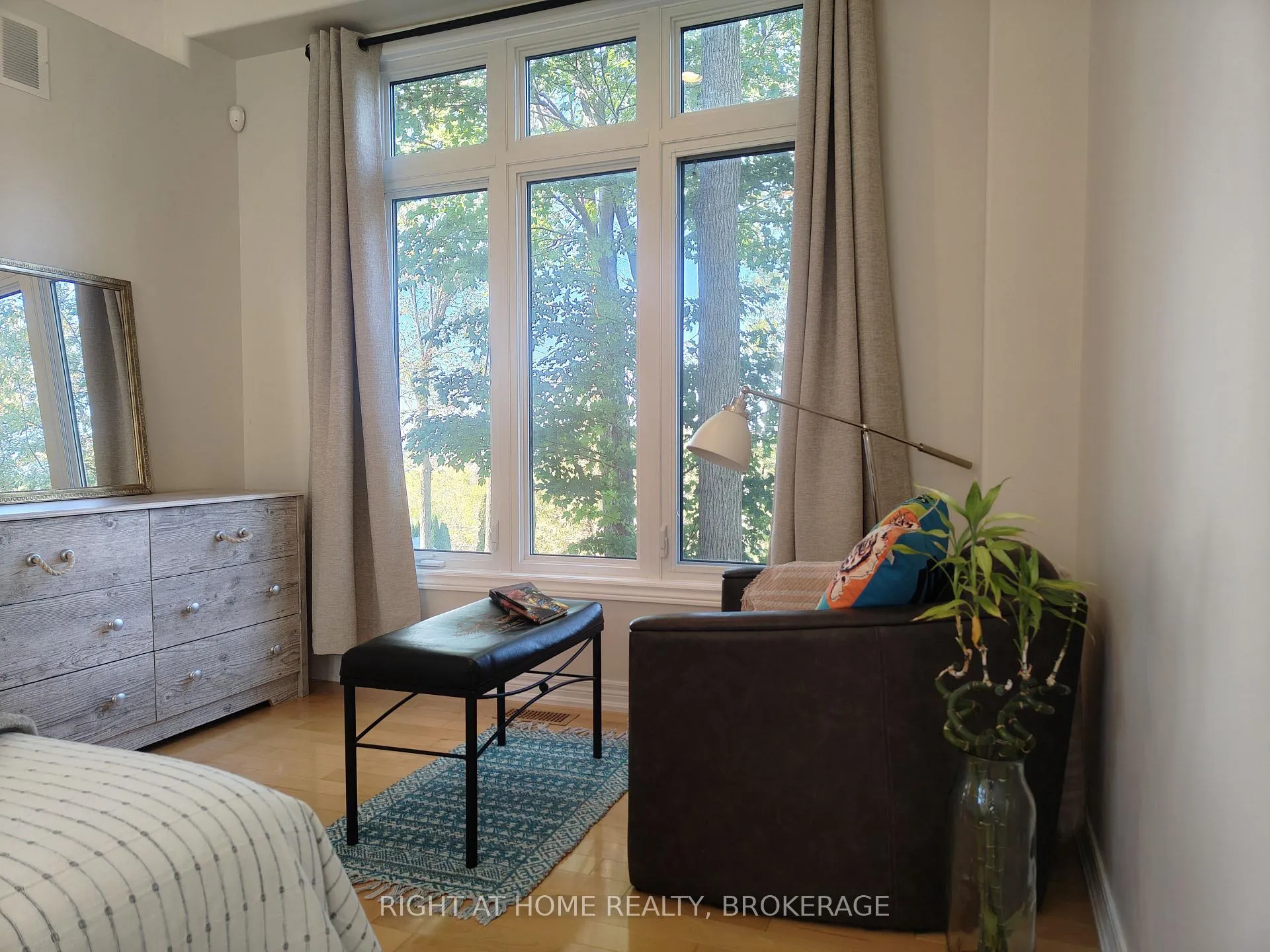 Photo 22 of 22 Ursula Avenue, St. Catharines, Burleigh Hill — HOMEH