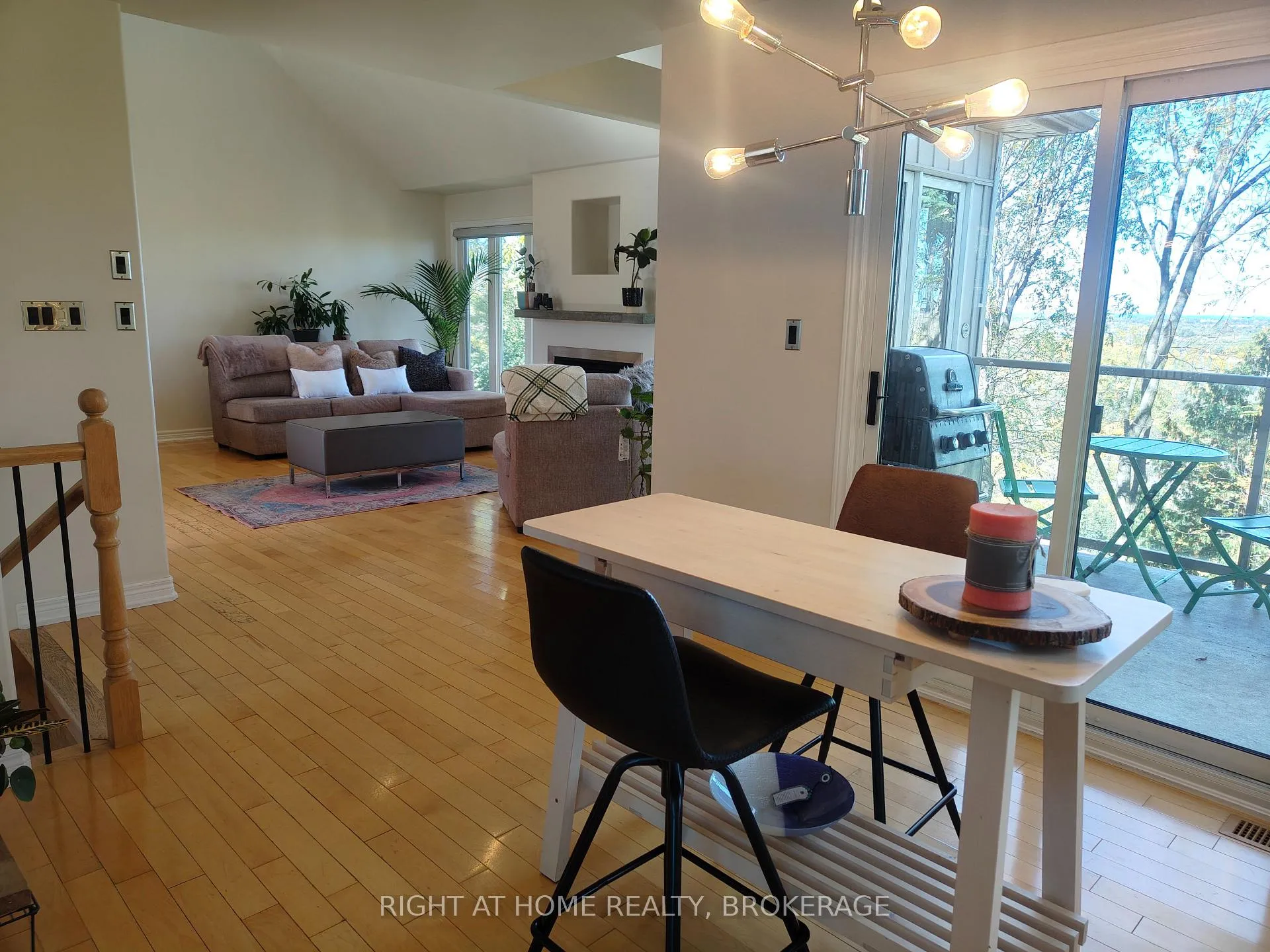 Photo 34 of 22 Ursula Avenue, St. Catharines, Burleigh Hill — HOMEH
