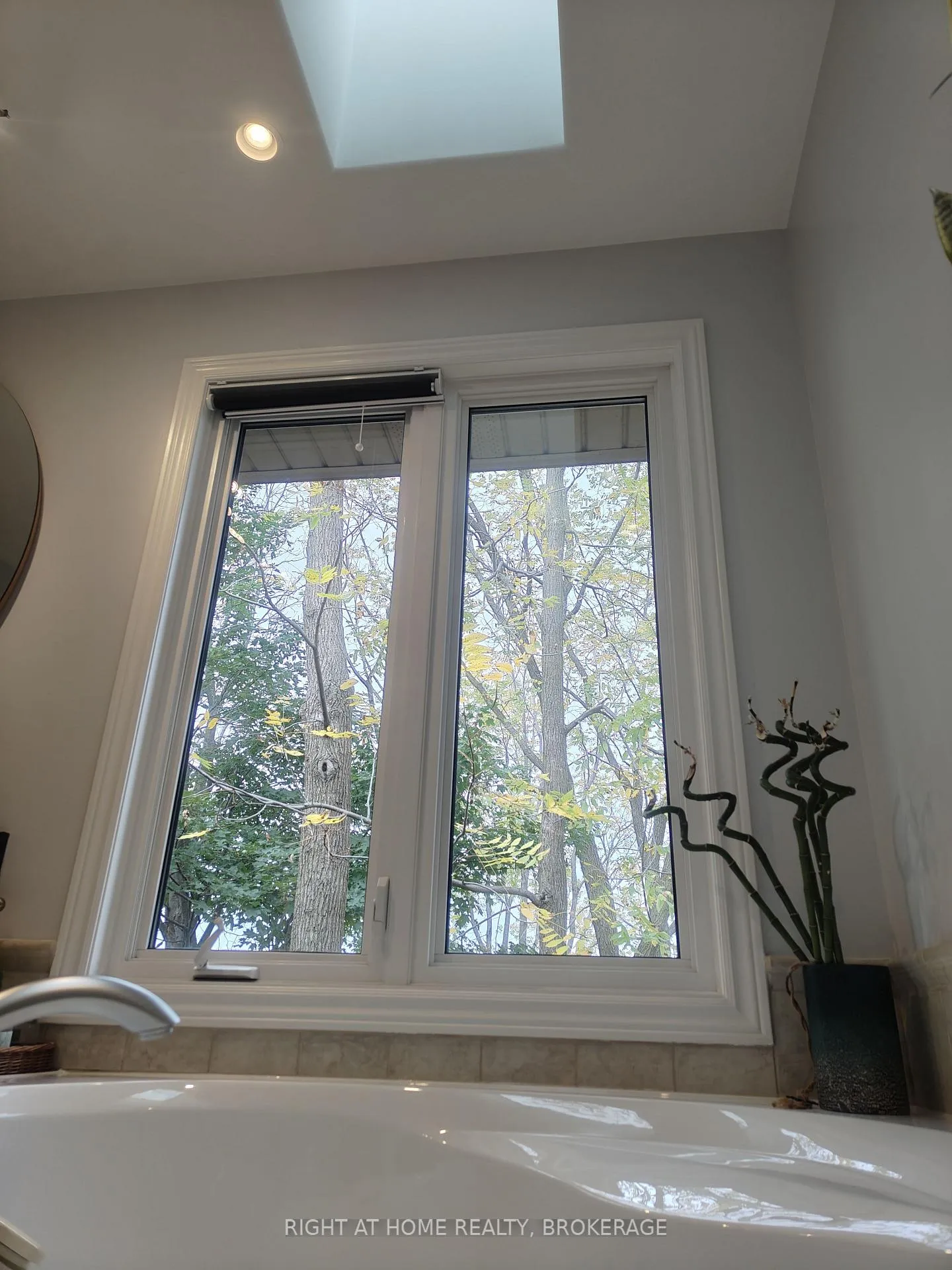 Photo 41 of 22 Ursula Avenue, St. Catharines, Burleigh Hill — HOMEH
