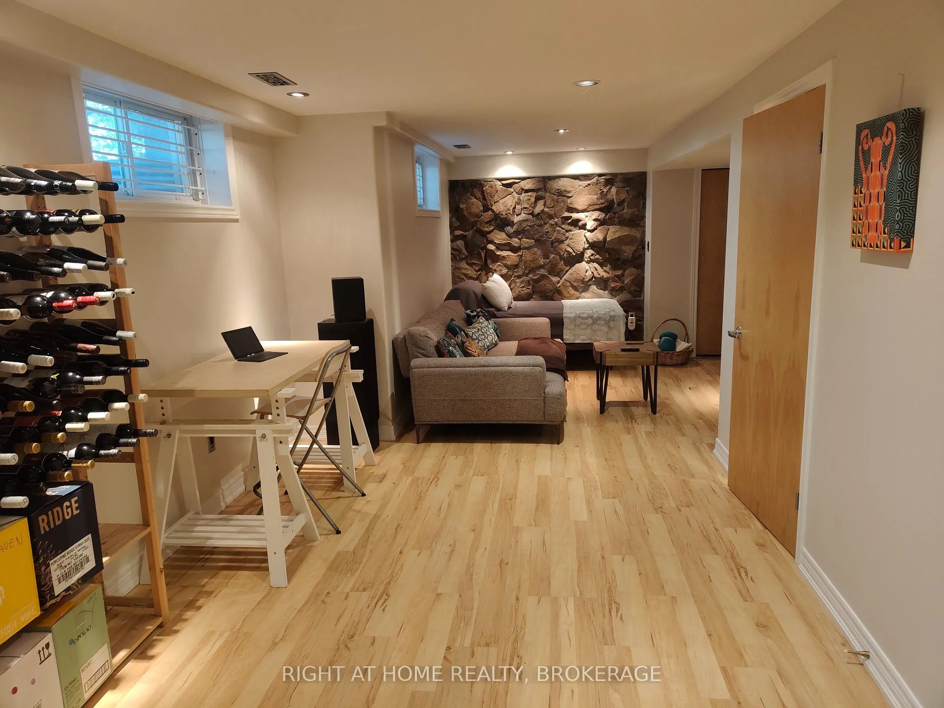 Photo 46 of 22 Ursula Avenue, St. Catharines, Burleigh Hill — HOMEH