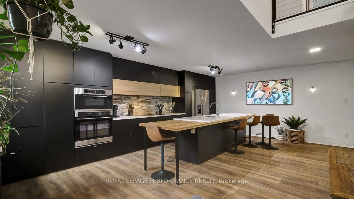 Photo 3 of 510 Foxview Place, Ottawa, CFB Rockcliffe and Area — HOMEH