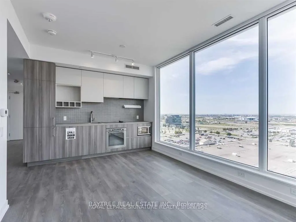 Photo 4 of Unit 1910, 5 Buttermill Avenue, Vaughan, Vaughan Corporate Centre — HOMEH