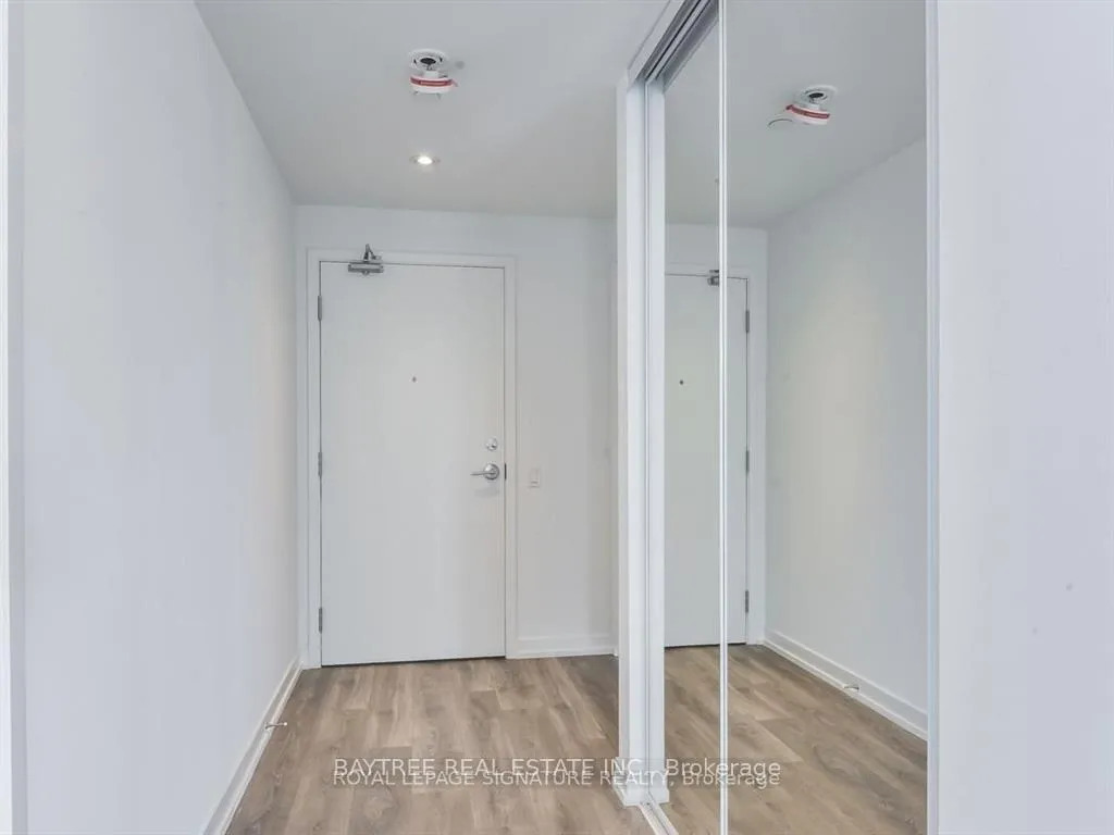 Photo 5 of Unit 1910, 5 Buttermill Avenue, Vaughan, Vaughan Corporate Centre — HOMEH