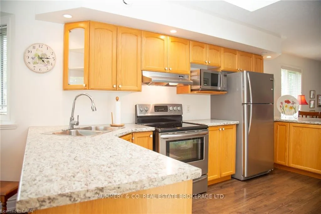 Photo 8 of 630 Greenock Street, Norfolk, Port Dover — HOMEH