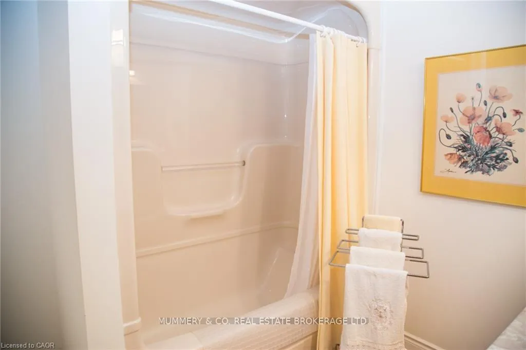 Photo 20 of 630 Greenock Street, Norfolk, Port Dover — HOMEH