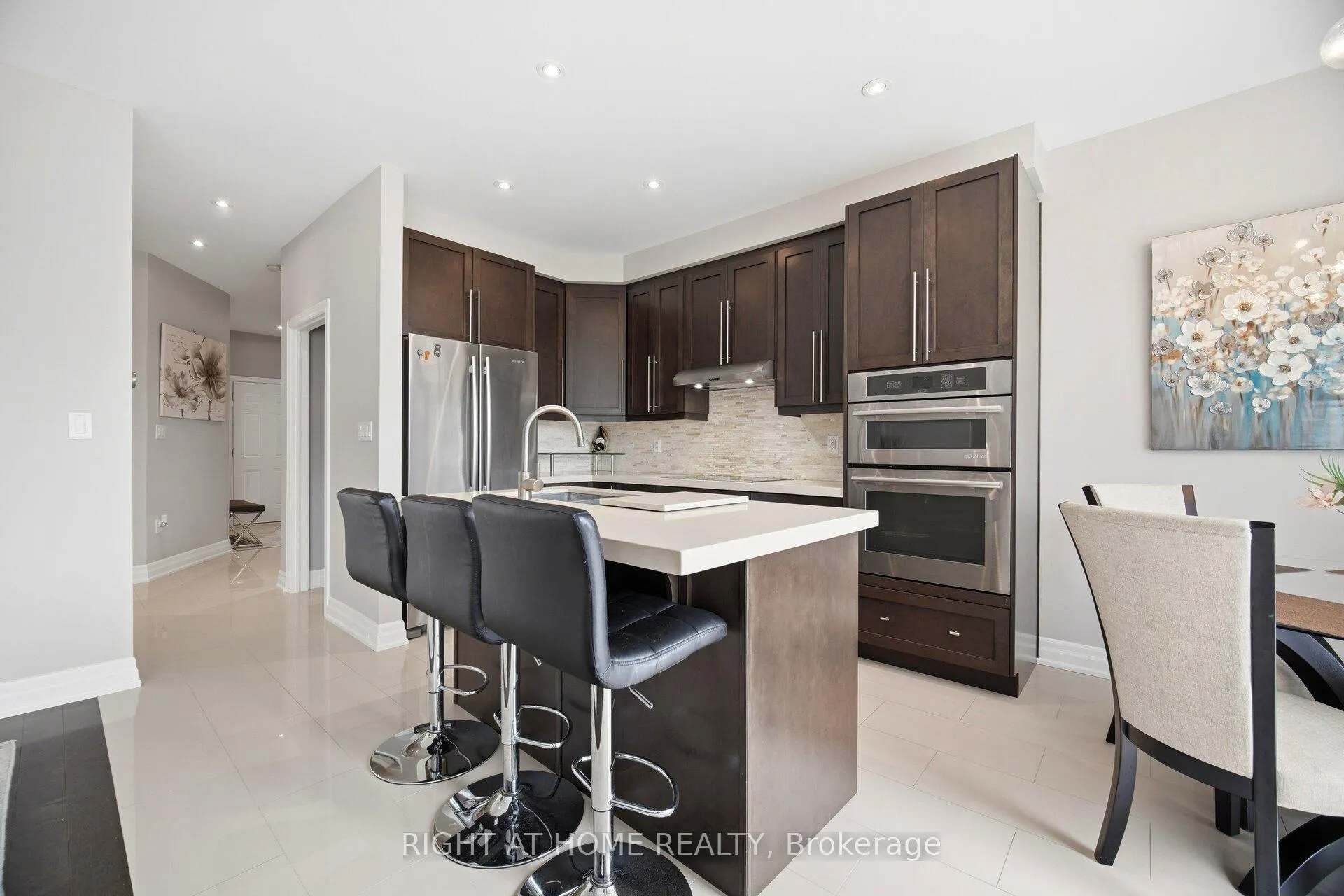 Photo 7 of 156 Gunby Boulevard, Hamilton, Waterdown — HOMEH