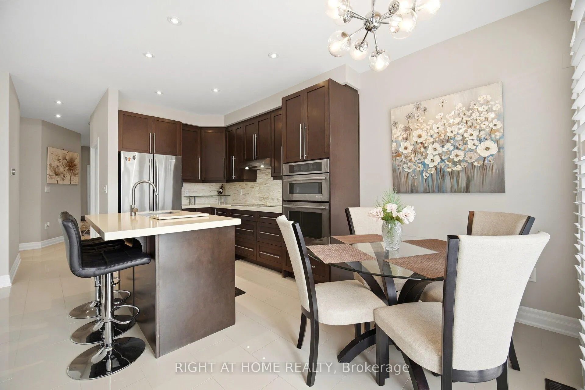 Photo 8 of 156 Gunby Boulevard, Hamilton, Waterdown — HOMEH