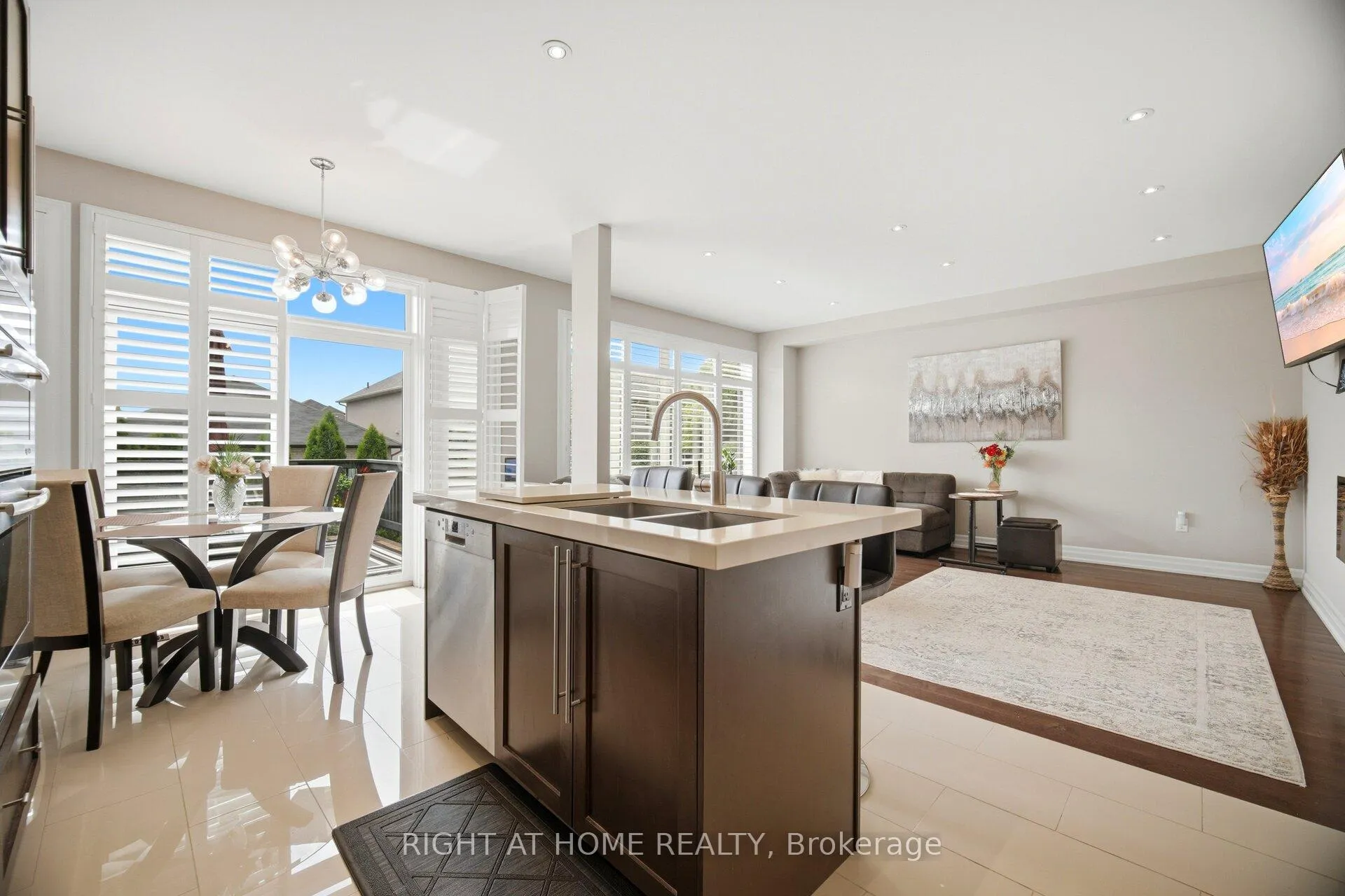 Photo 9 of 156 Gunby Boulevard, Hamilton, Waterdown — HOMEH