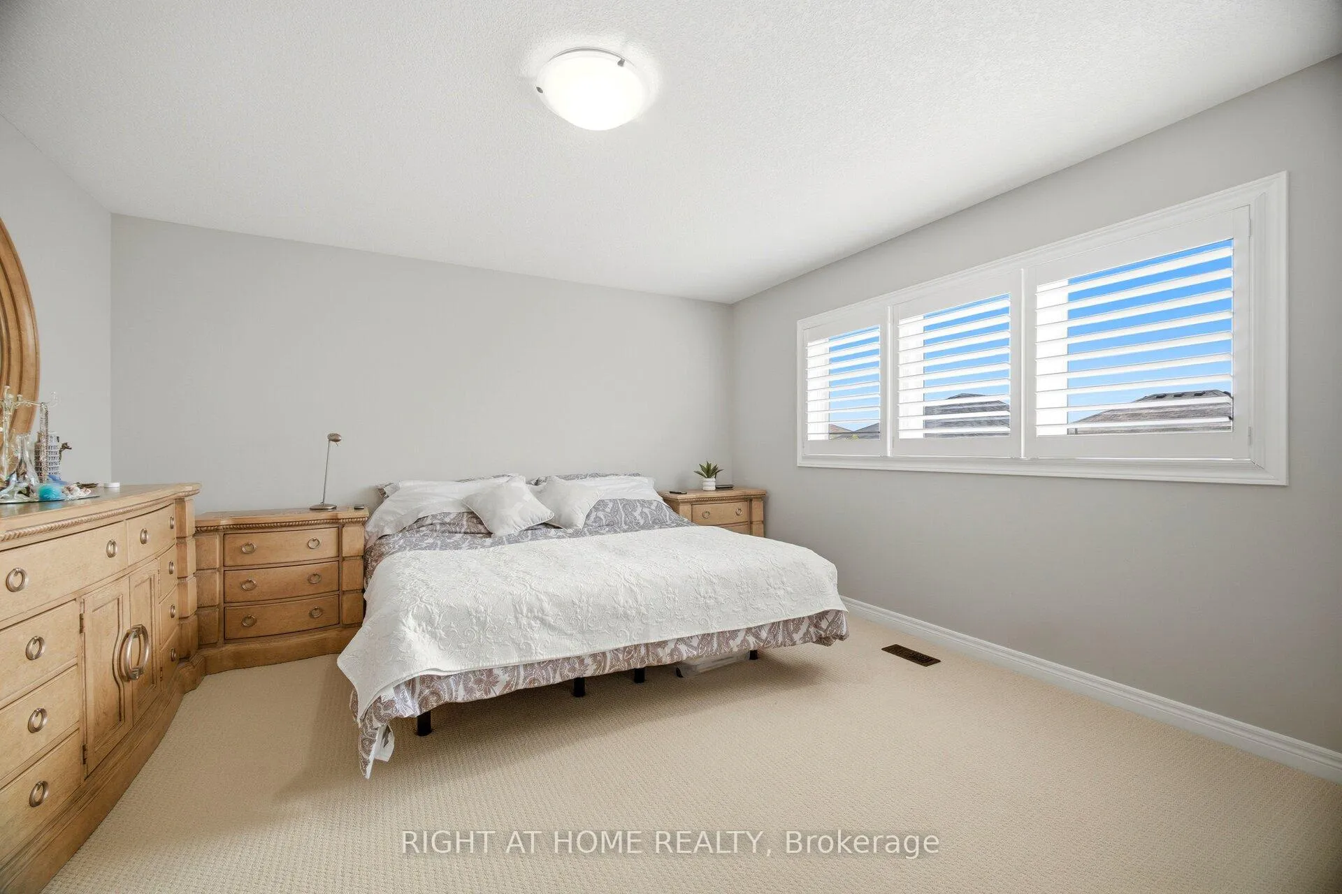 Photo 19 of 156 Gunby Boulevard, Hamilton, Waterdown — HOMEH