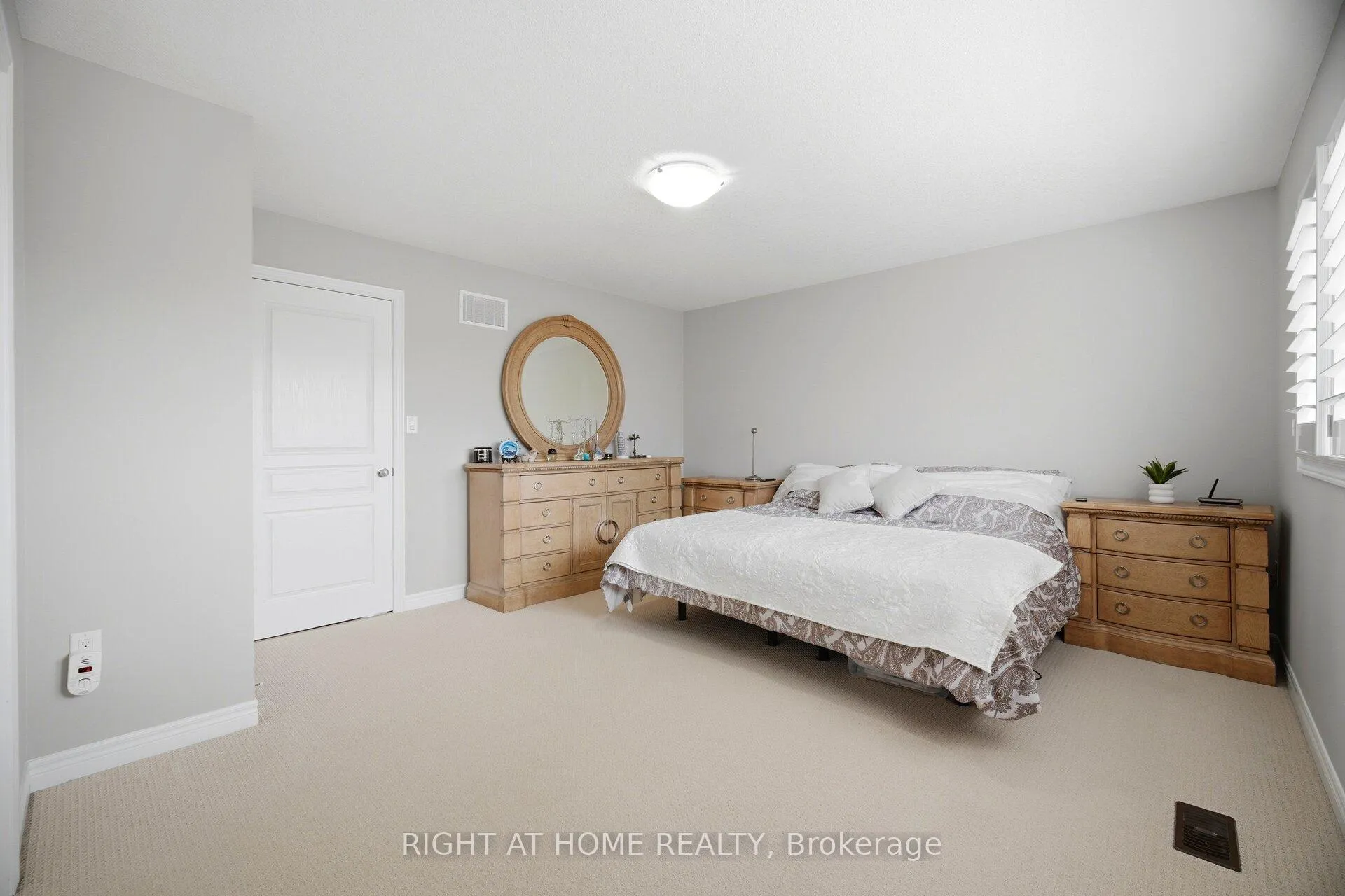 Photo 20 of 156 Gunby Boulevard, Hamilton, Waterdown — HOMEH