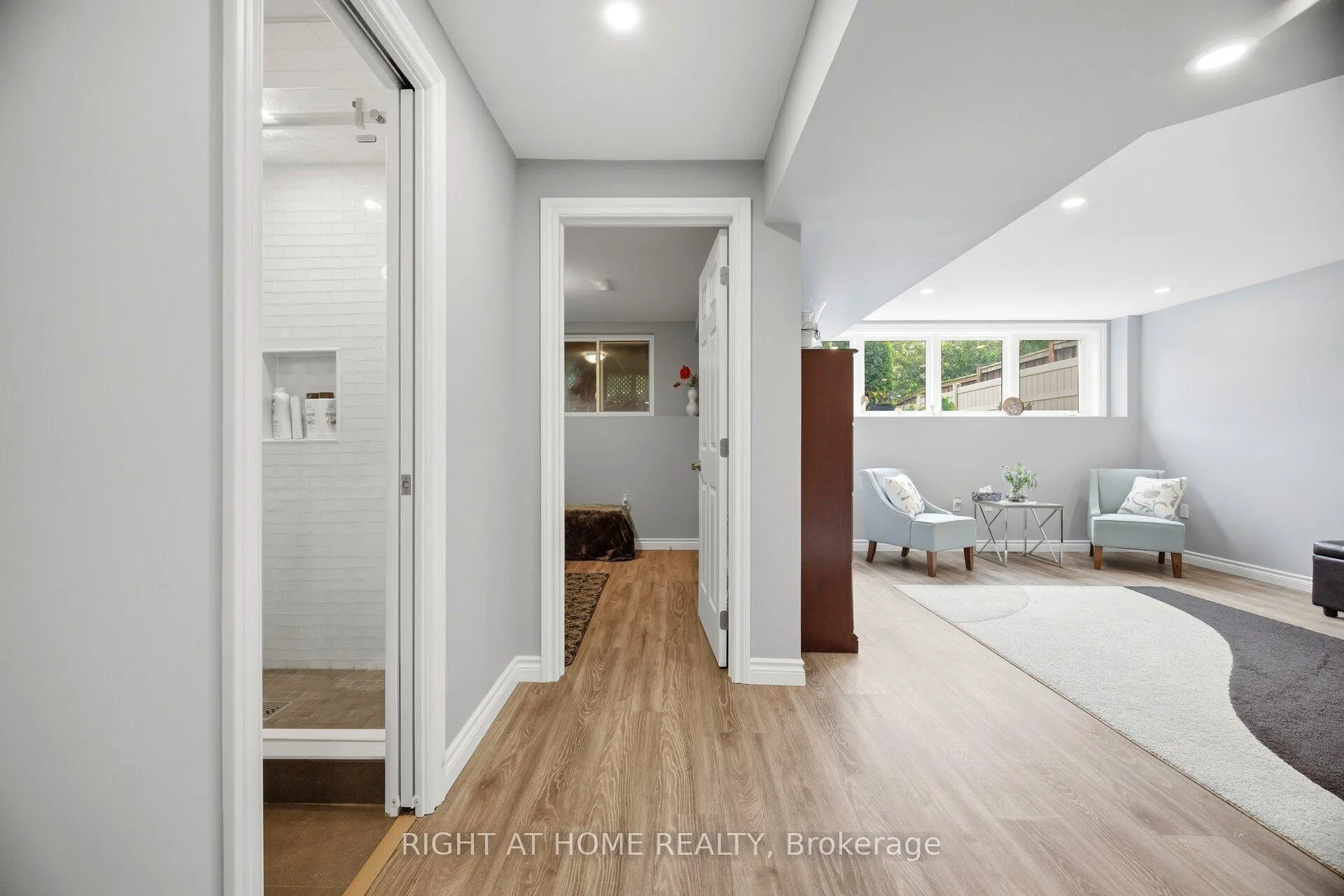 Photo 32 of 156 Gunby Boulevard, Hamilton, Waterdown — HOMEH