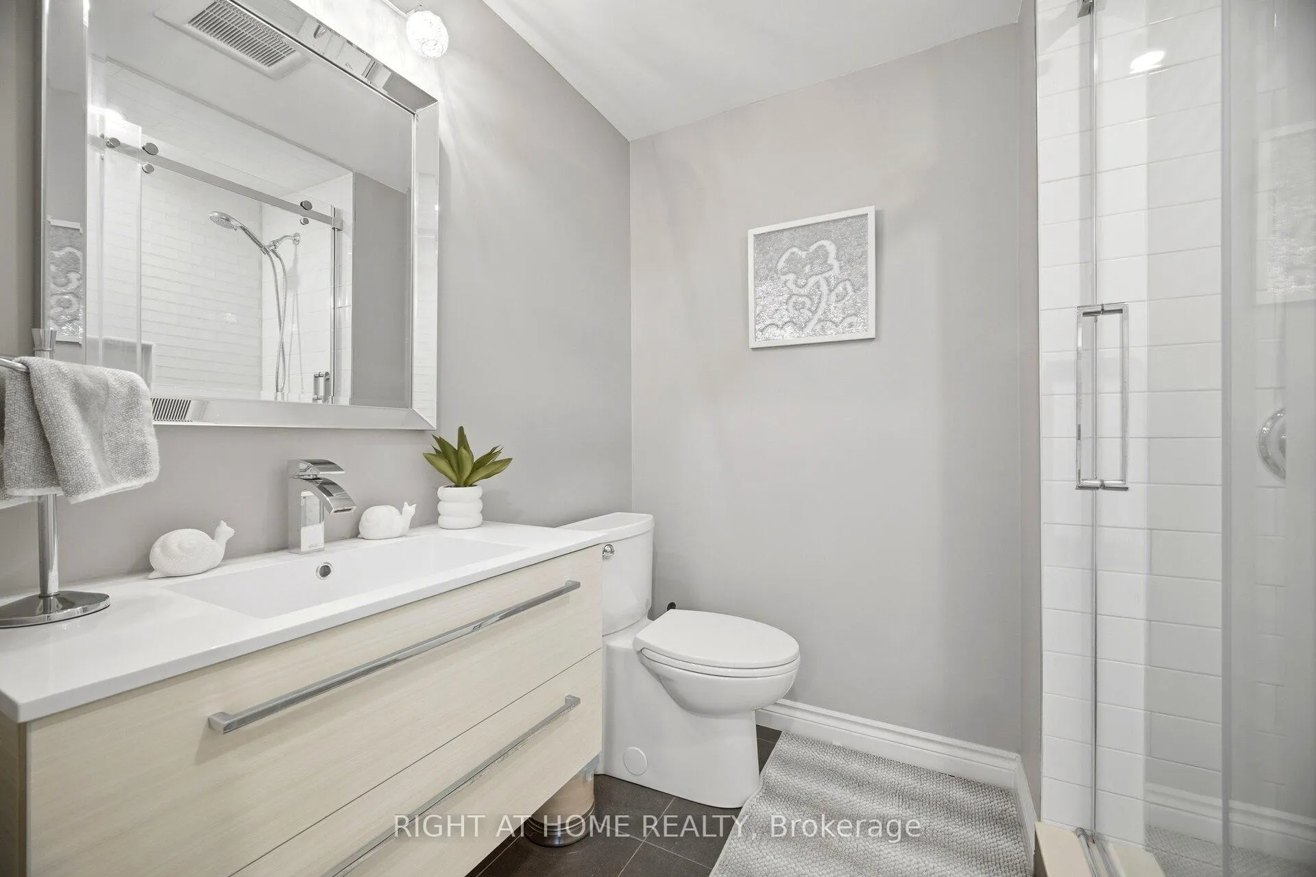 Photo 35 of 156 Gunby Boulevard, Hamilton, Waterdown — HOMEH