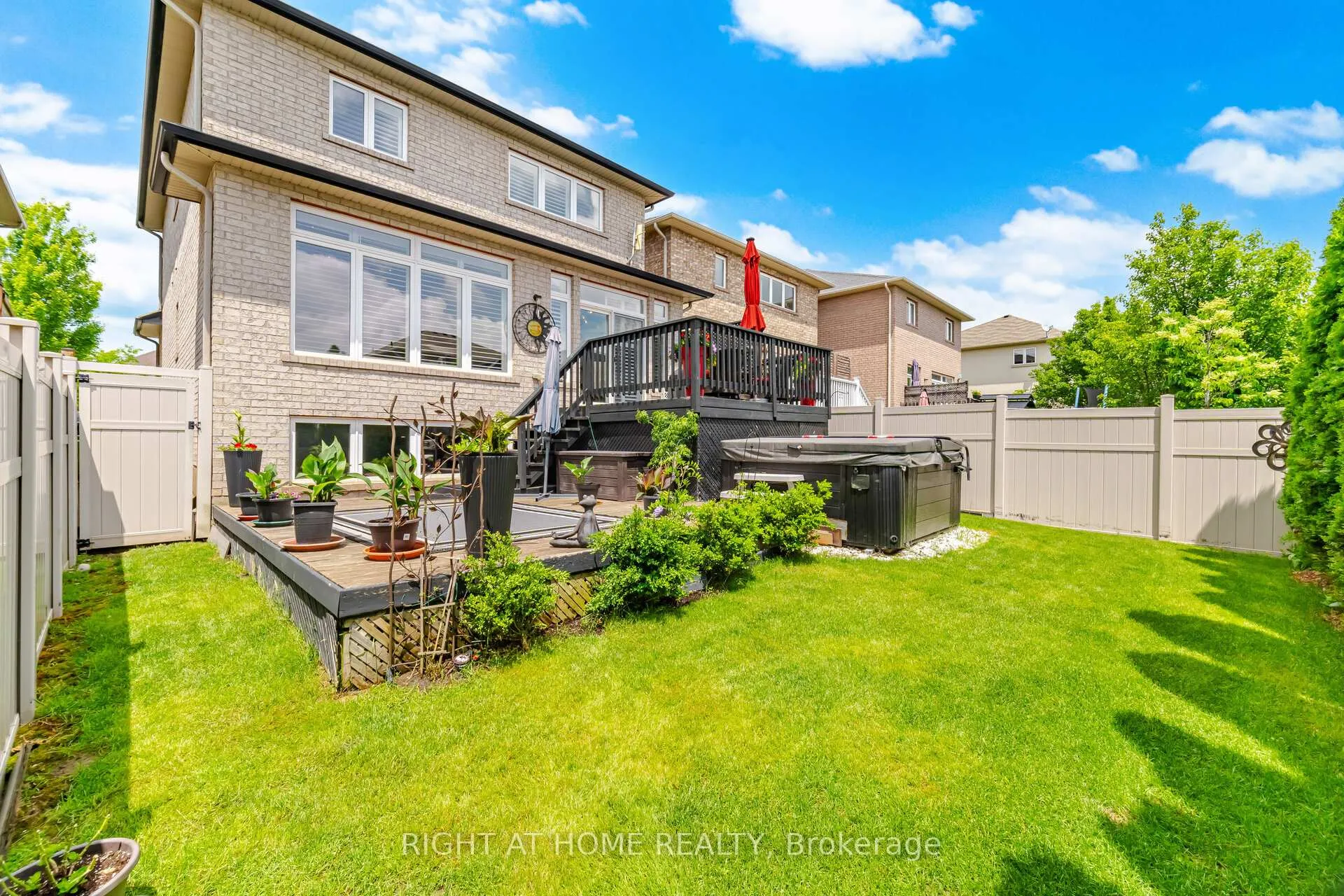 Photo 44 of 156 Gunby Boulevard, Hamilton, Waterdown — HOMEH