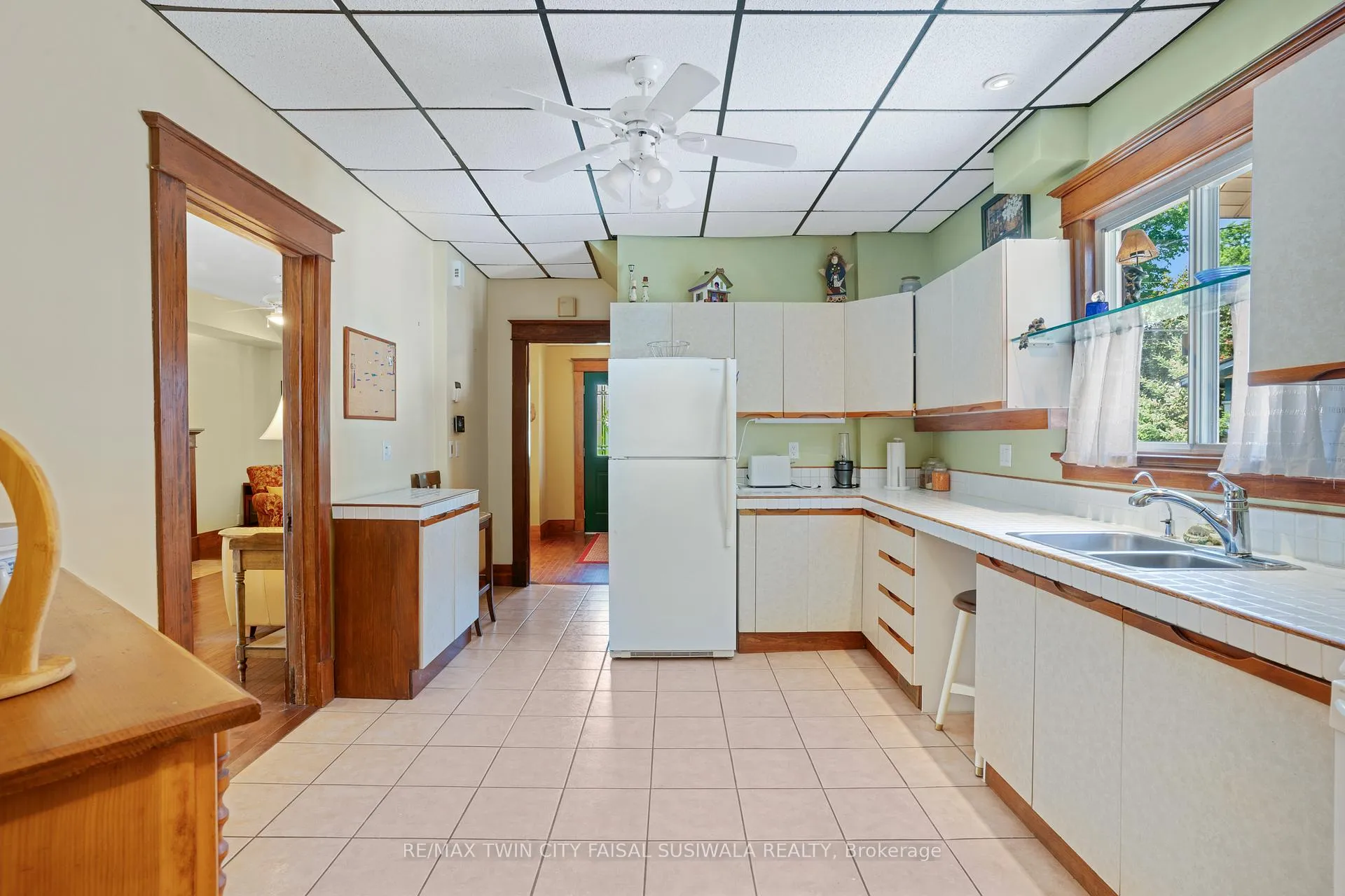 Photo 13 of 130 Moore Avenue, Kitchener — HOMEH