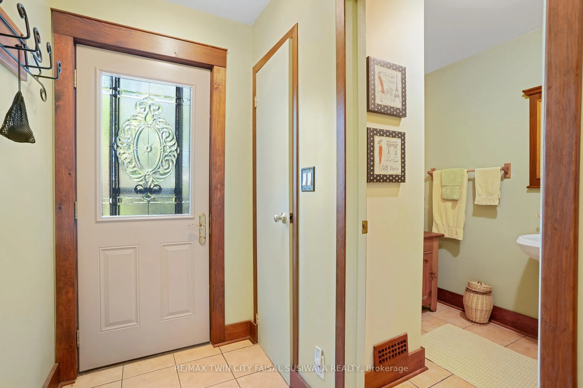 Photo 18 of 130 Moore Avenue, Kitchener — HOMEH