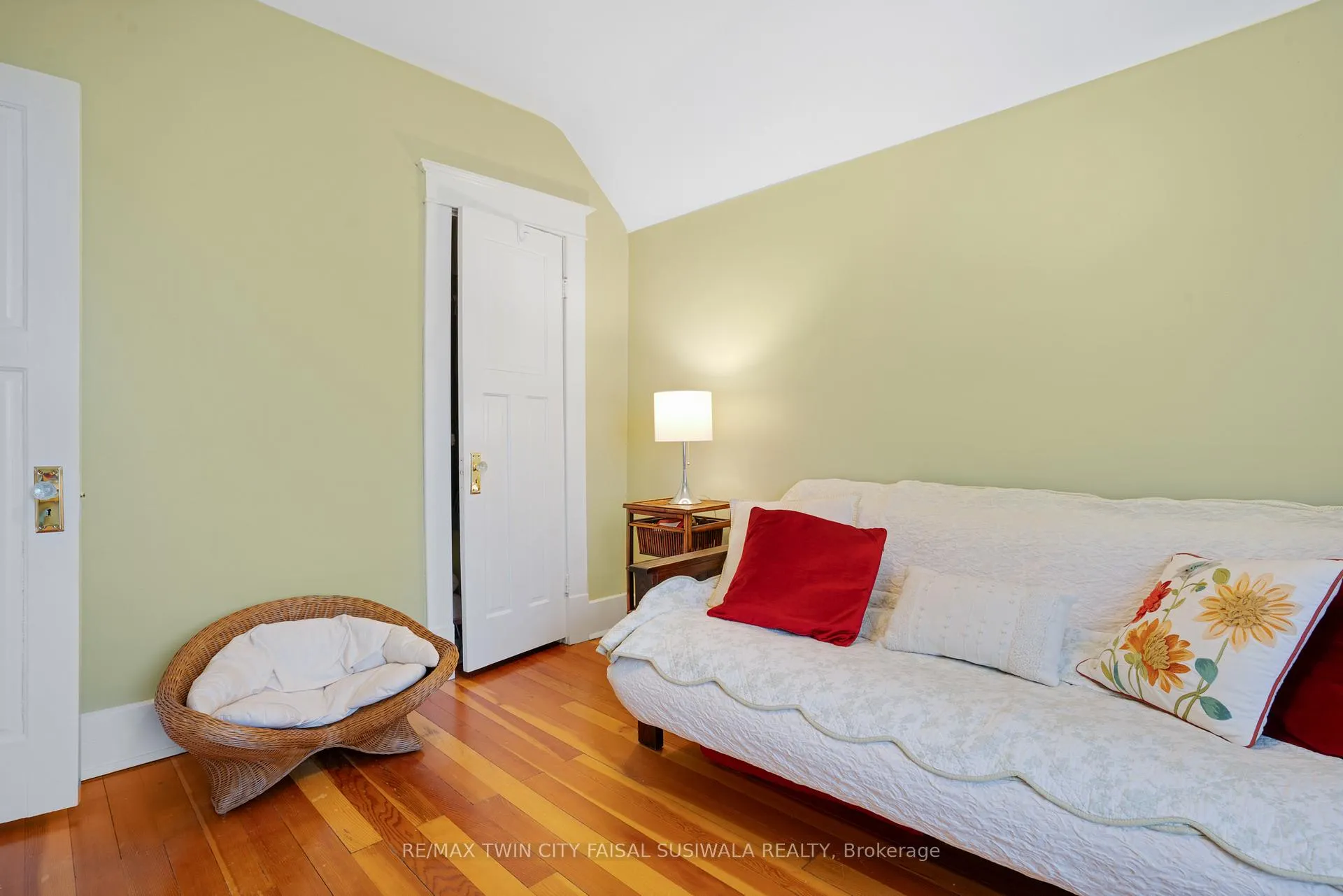 Photo 21 of 130 Moore Avenue, Kitchener — HOMEH
