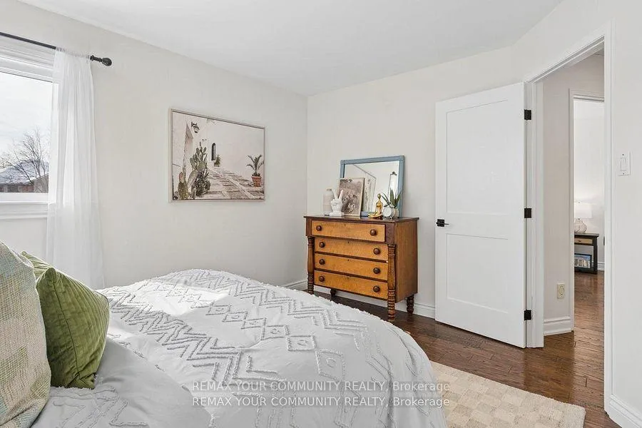 Photo 31 of 16 Autumn Way, Aurora, Aurora Heights — HOMEH
