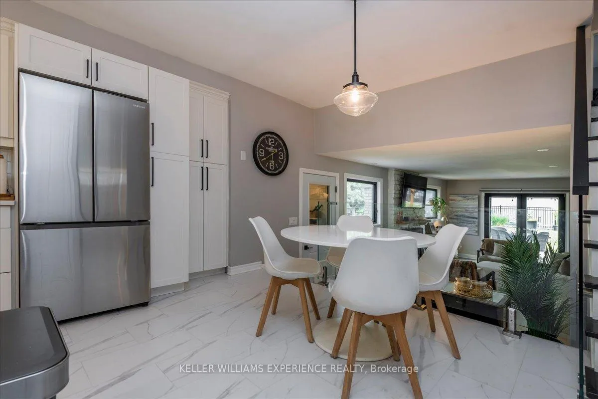 Photo 11 of 7 Glenridge Road, Barrie, Allandale Heights — HOMEH