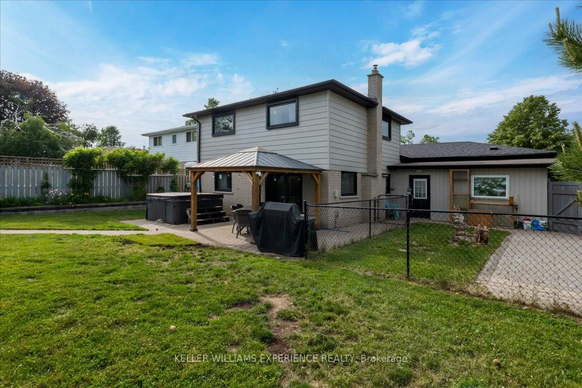 Photo 34 of 7 Glenridge Road, Barrie, Allandale Heights — HOMEH