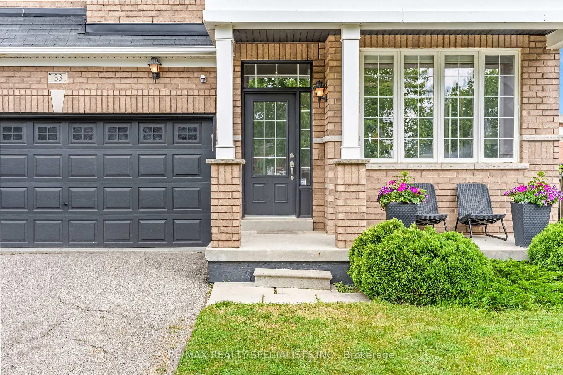 Photo 3 of 33 Delphinium Way, Brampton, Northwest Sandalwood Parkway — HOMEH