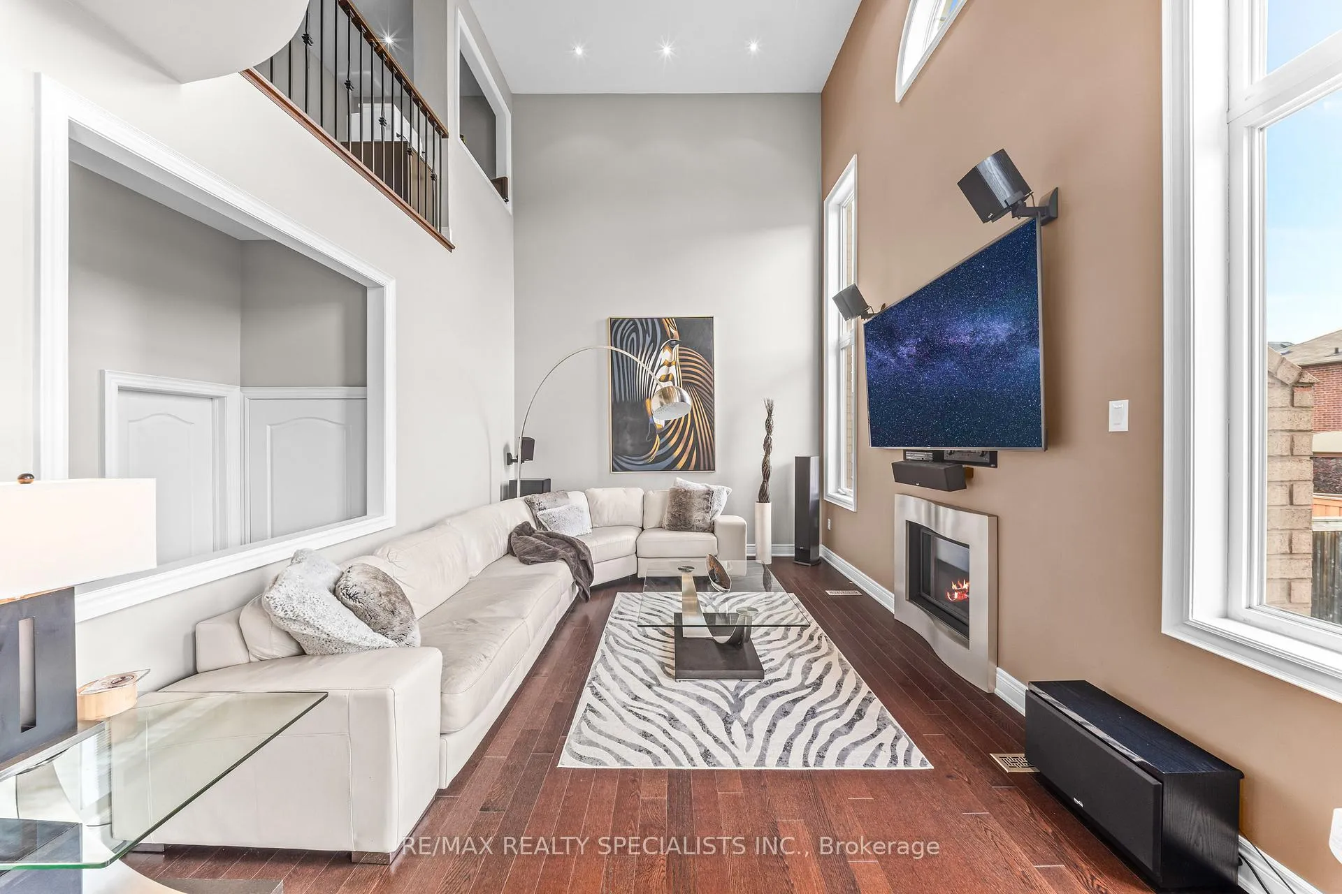 Photo 9 of 33 Delphinium Way, Brampton, Northwest Sandalwood Parkway — HOMEH
