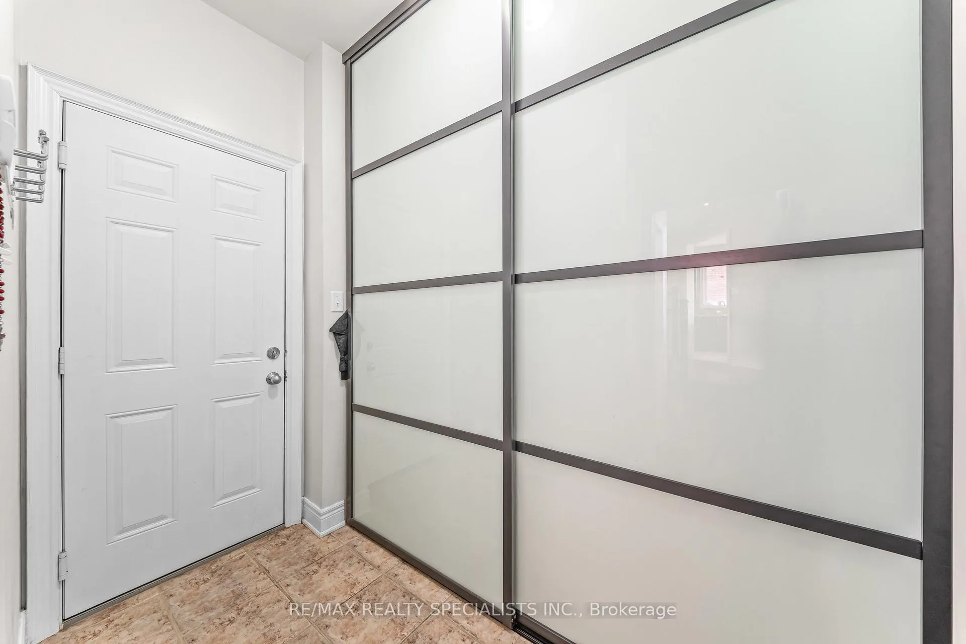 Photo 18 of 33 Delphinium Way, Brampton, Northwest Sandalwood Parkway — HOMEH