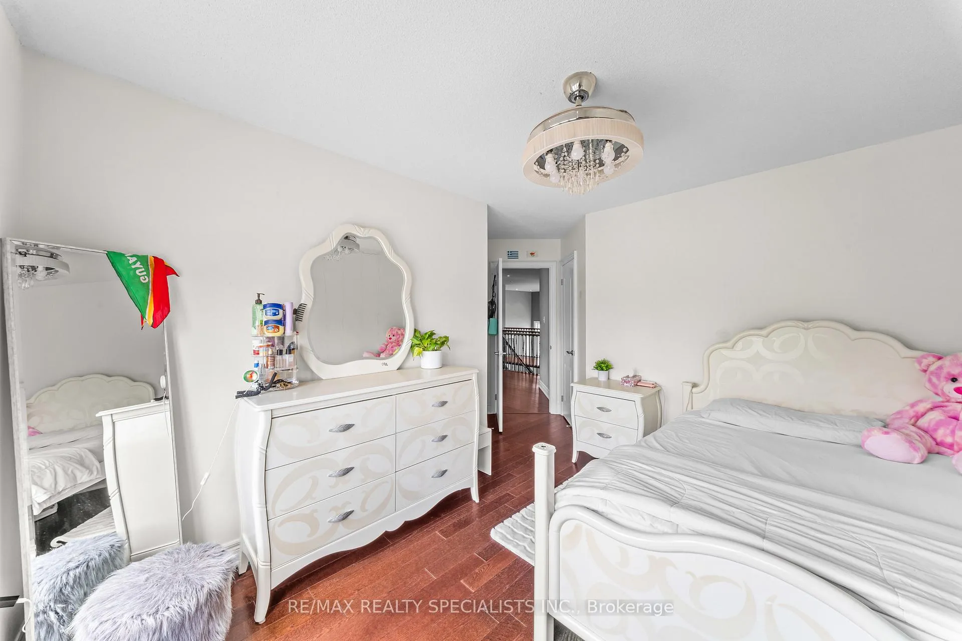 Photo 25 of 33 Delphinium Way, Brampton, Northwest Sandalwood Parkway — HOMEH