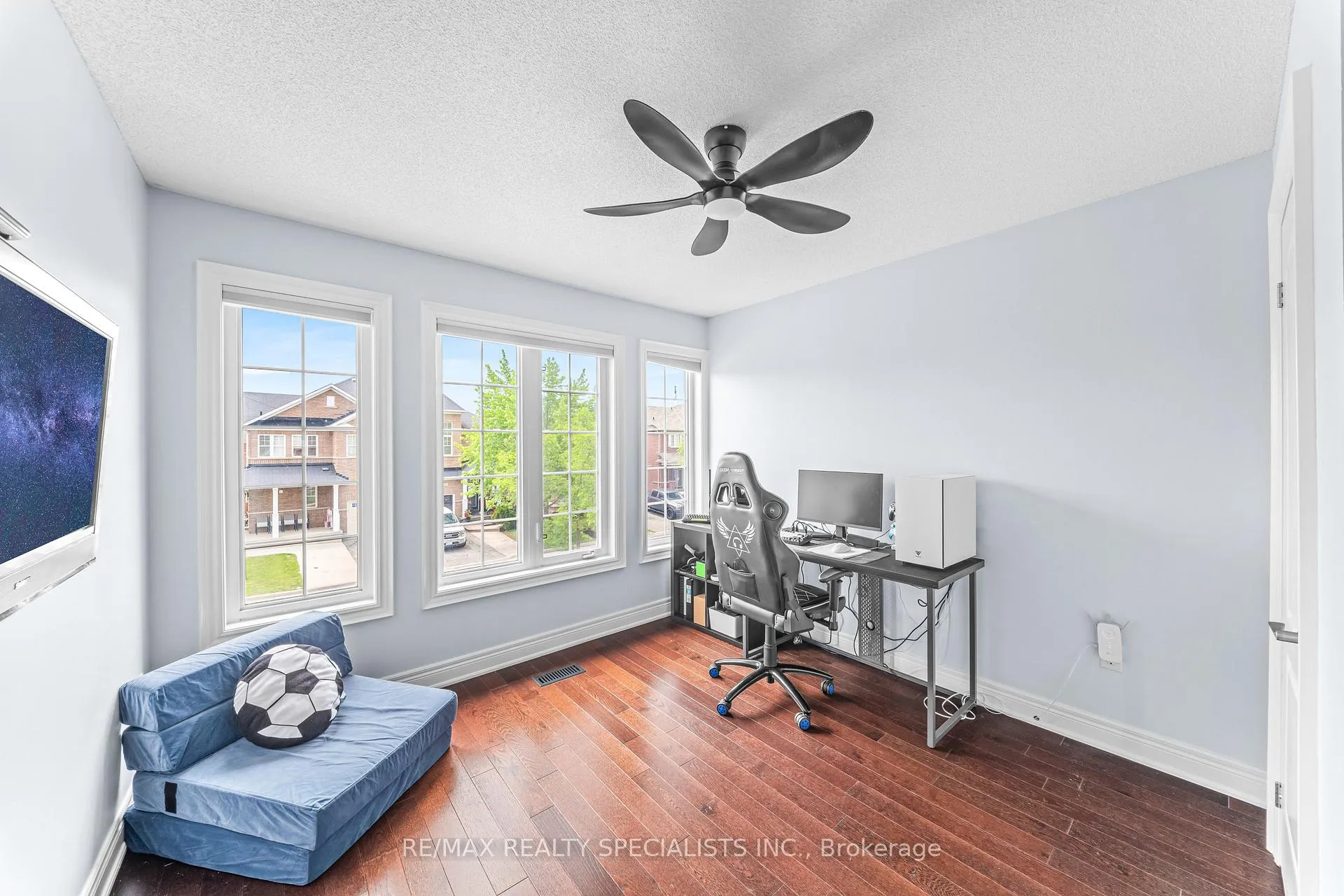 Photo 26 of 33 Delphinium Way, Brampton, Northwest Sandalwood Parkway — HOMEH