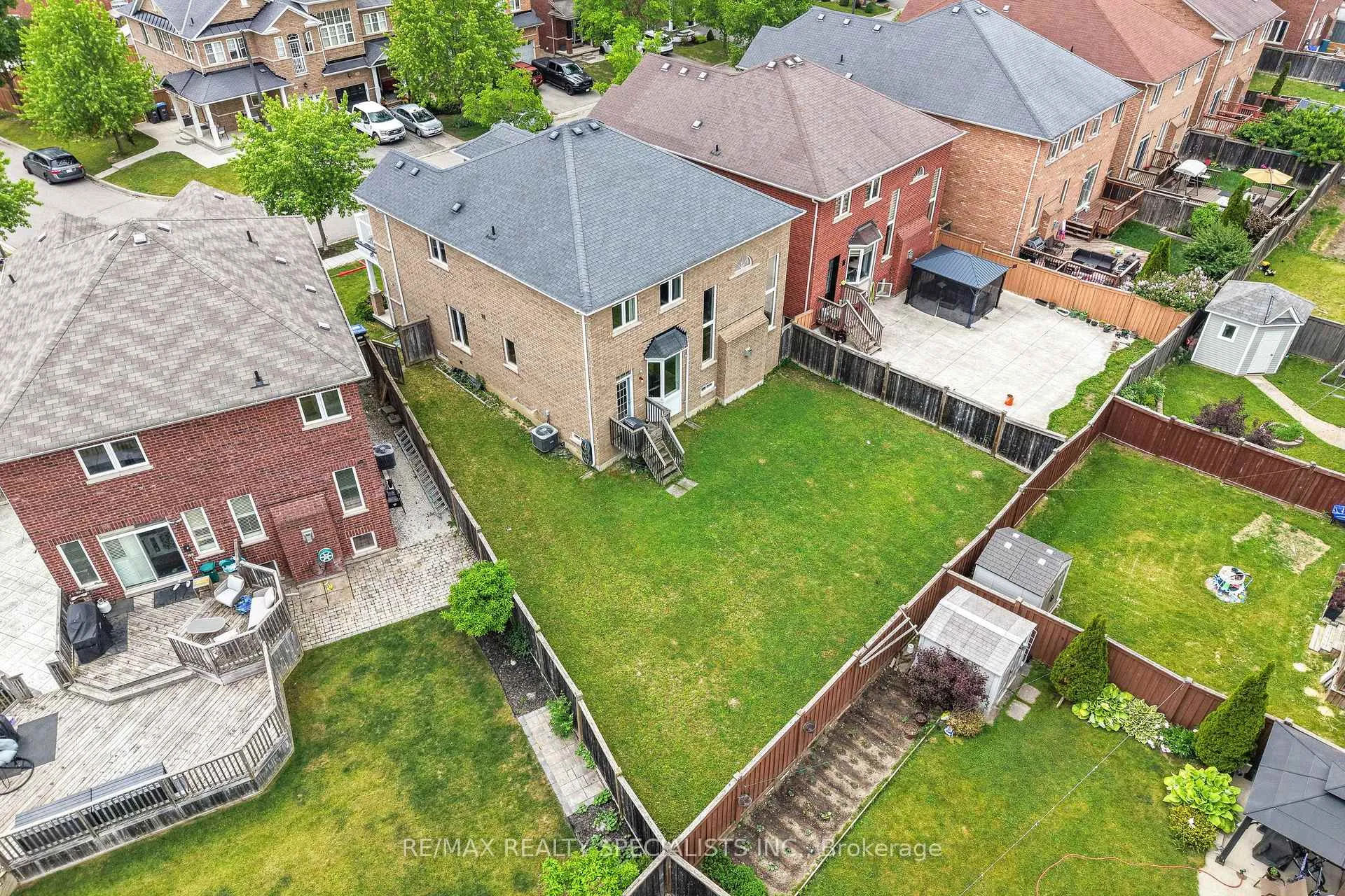 Photo 30 of 33 Delphinium Way, Brampton, Northwest Sandalwood Parkway — HOMEH