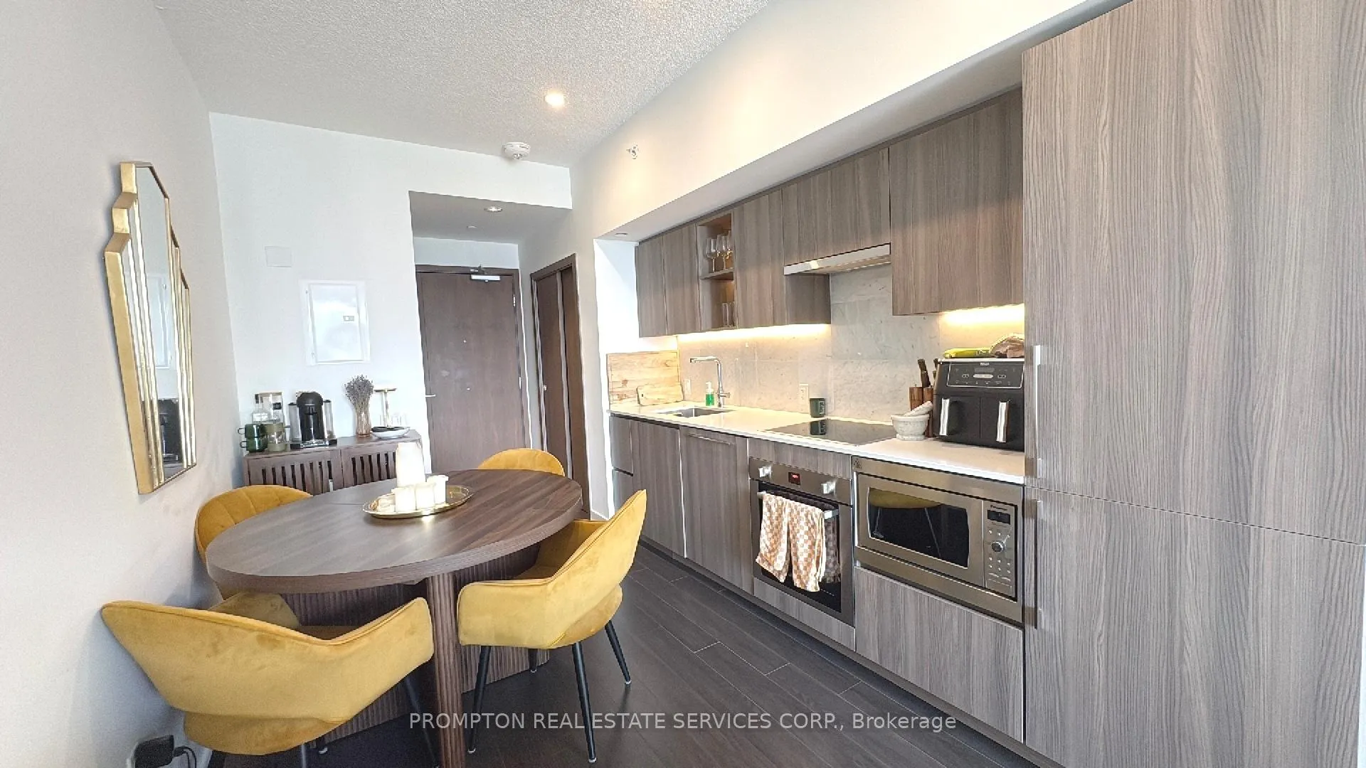 Photo 9 of Unit 3506, 19 Bathurst Street, Toronto, Waterfront Communities — HOMEH