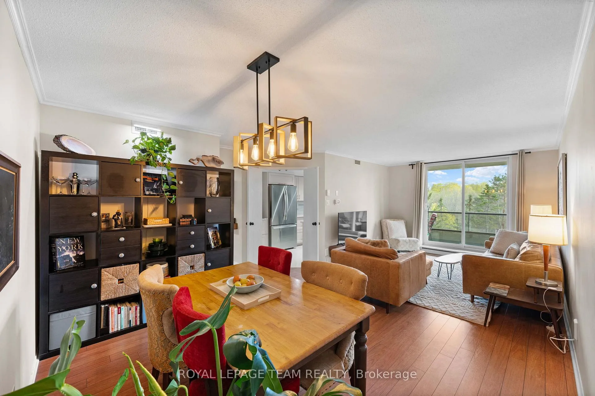 Photo 7 of Unit 402, 1705 Playfair Drive, Ottawa, Playfair Park — HOMEH