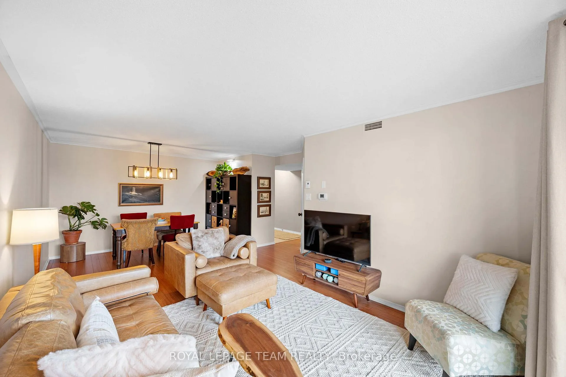 Photo 14 of Unit 402, 1705 Playfair Drive, Ottawa, Playfair Park — HOMEH
