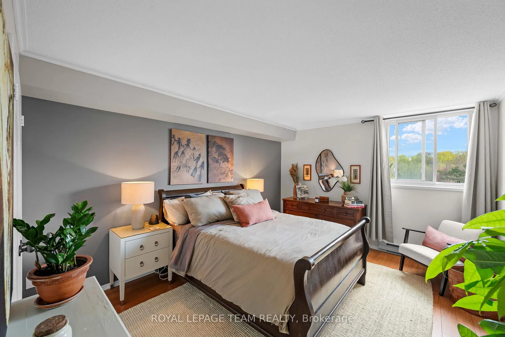 Photo 16 of Unit 402, 1705 Playfair Drive, Ottawa, Playfair Park — HOMEH
