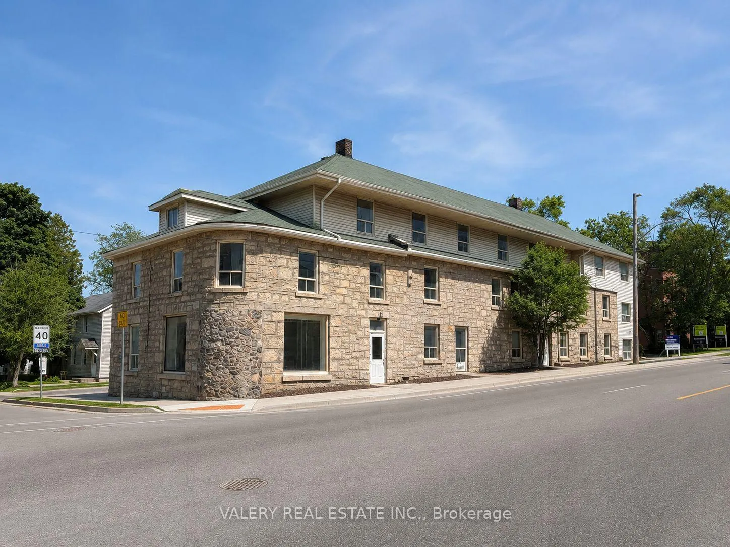 Photo 1 of Unit 14A, 220 Gordon Street, Guelph, Dovercliffe Park/Old University — HOMEH