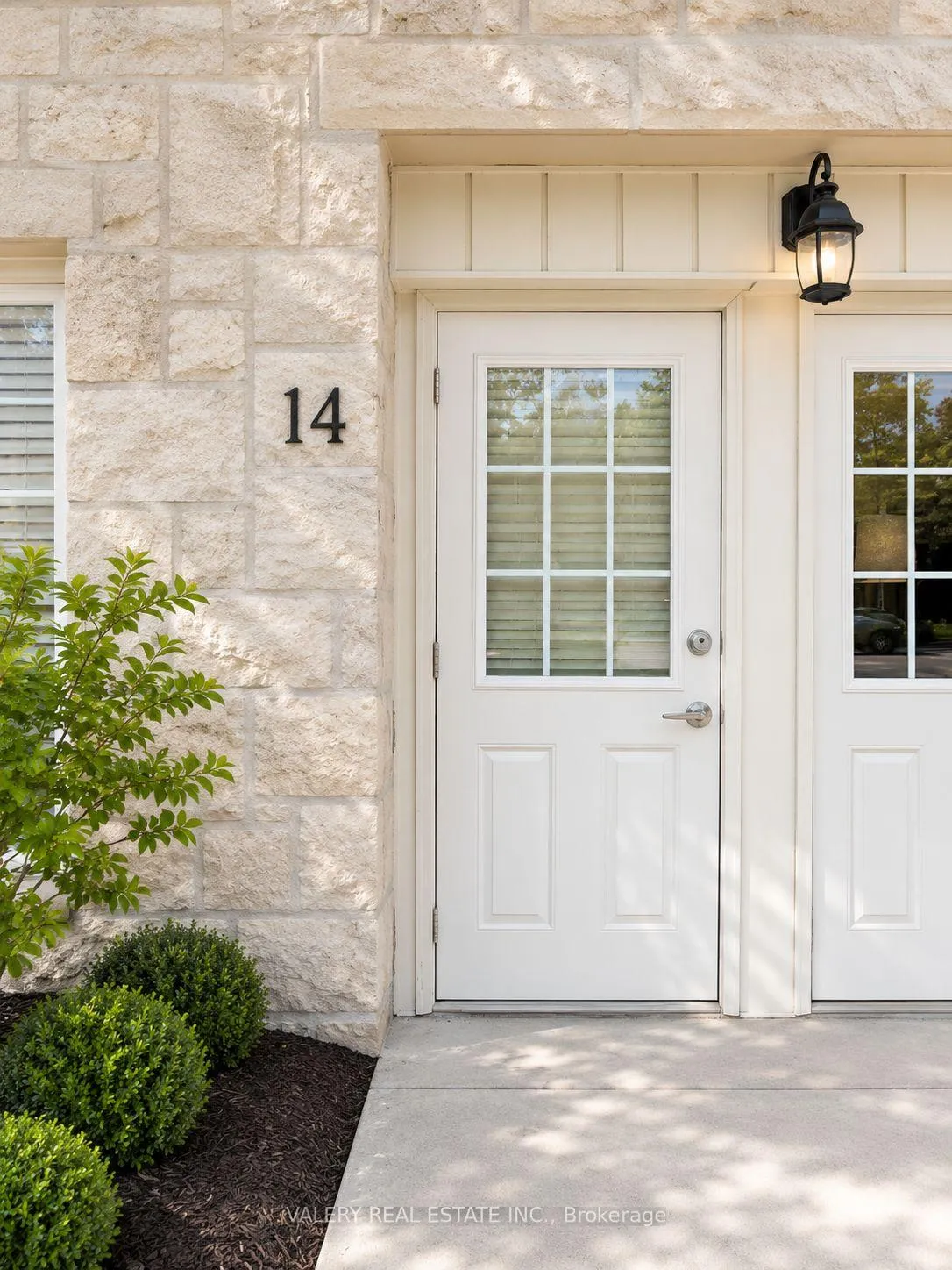 Photo 2 of Unit 14A, 220 Gordon Street, Guelph, Dovercliffe Park/Old University — HOMEH