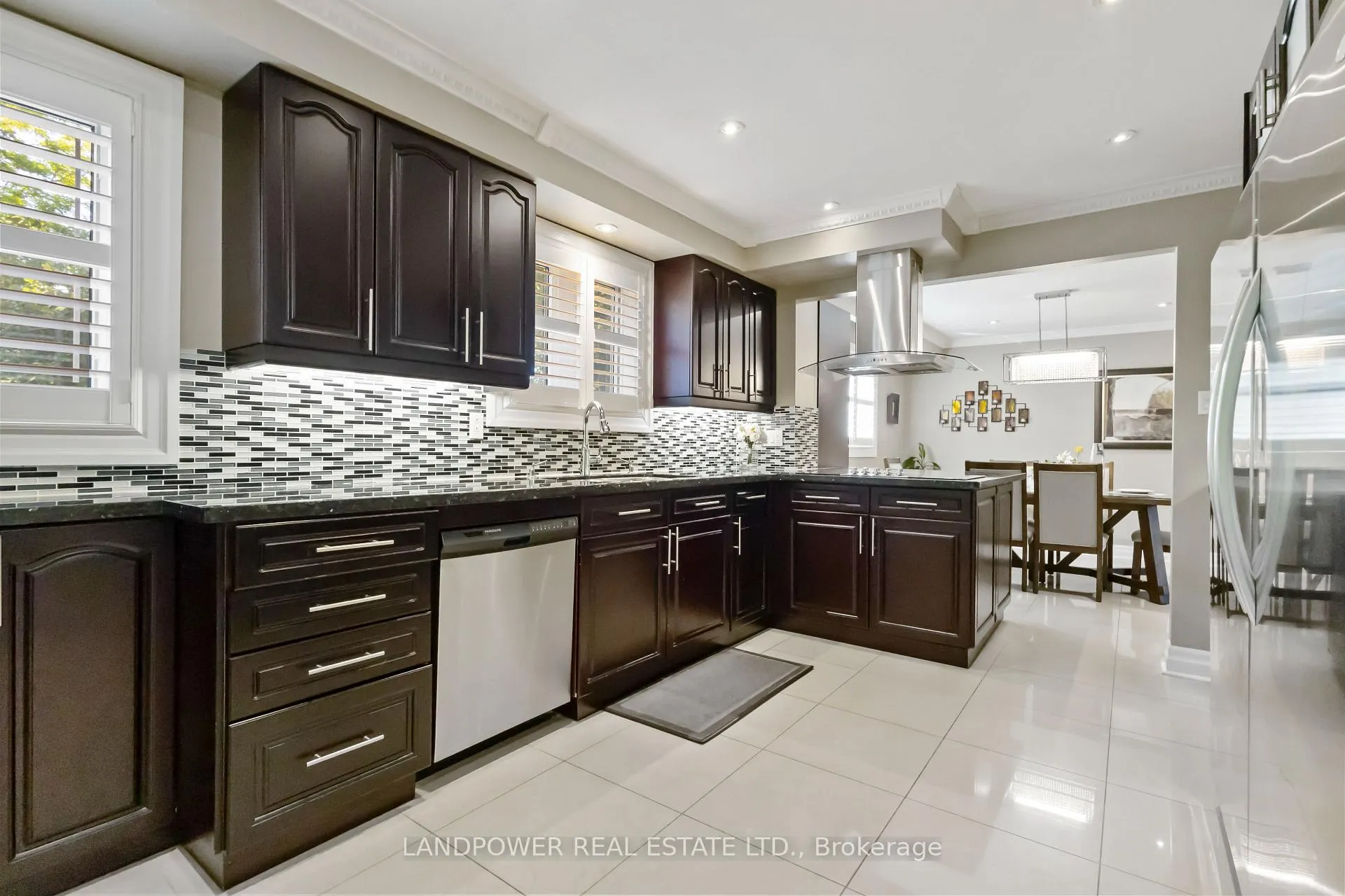 Photo 9 of 23 Fry Court, Markham, Old Markham Village — HOMEH
