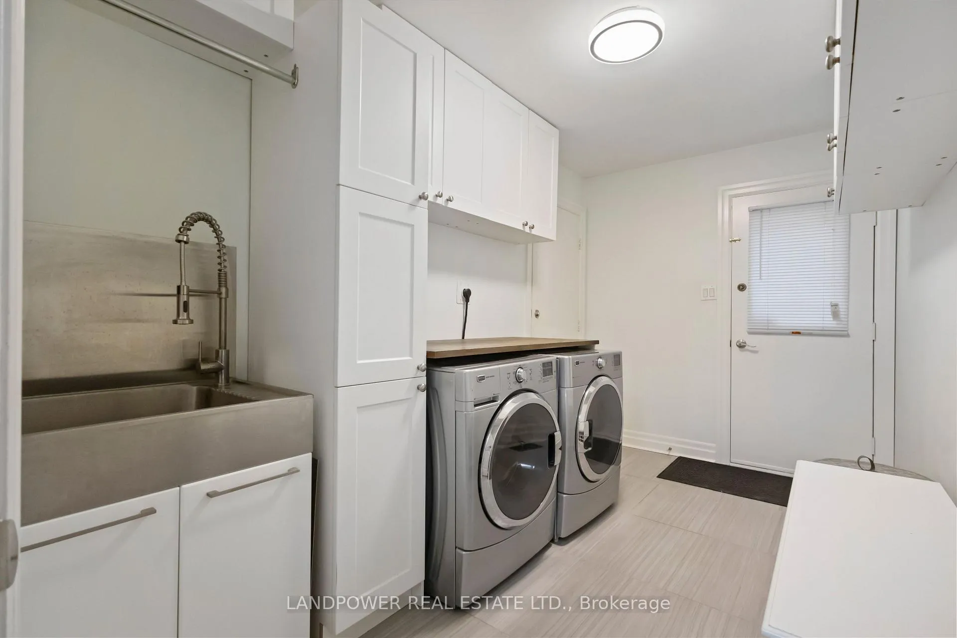 Photo 15 of 23 Fry Court, Markham, Old Markham Village — HOMEH