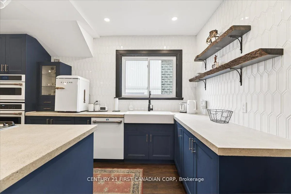 Photo 17 of 18 Colborne Street, Strathroy-Caradoc, NE — HOMEH