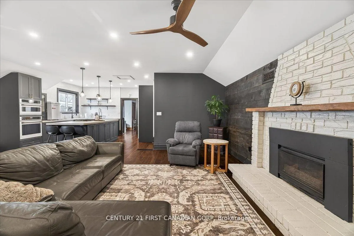 Photo 19 of 18 Colborne Street, Strathroy-Caradoc, NE — HOMEH