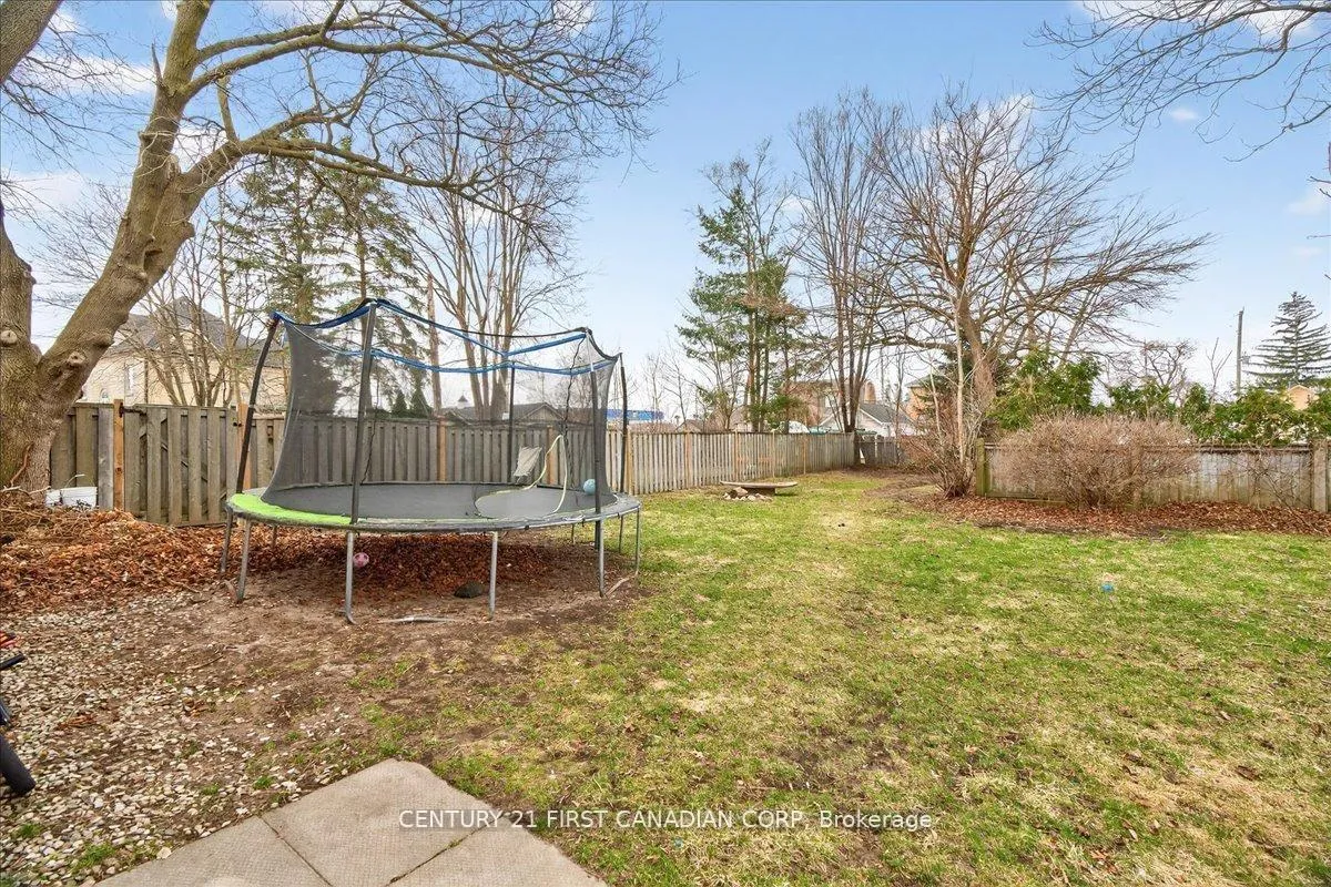 Photo 39 of 18 Colborne Street, Strathroy-Caradoc, NE — HOMEH