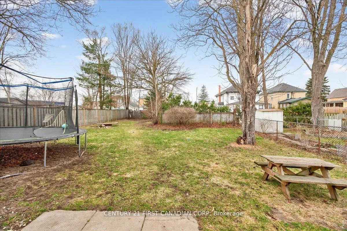 Photo 40 of 18 Colborne Street, Strathroy-Caradoc, NE — HOMEH