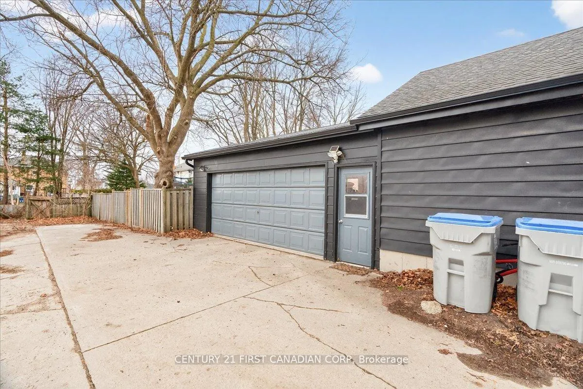 Photo 42 of 18 Colborne Street, Strathroy-Caradoc, NE — HOMEH