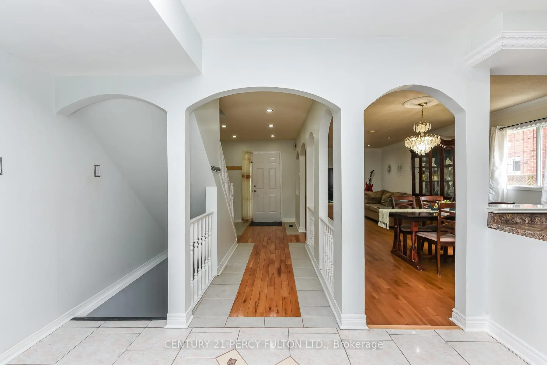 Photo 20 of 233 Murray Street, Brampton, Brampton West — HOMEH