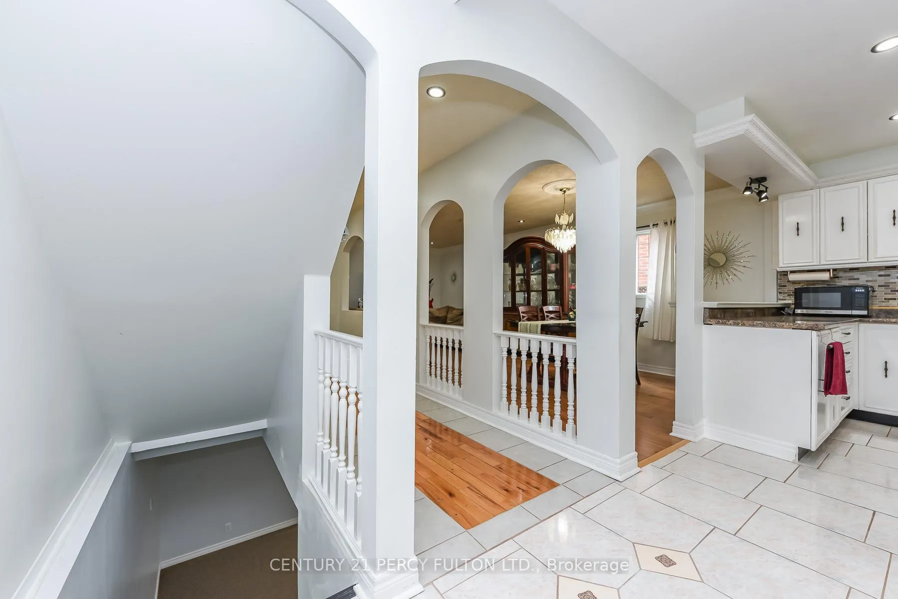 Photo 34 of 233 Murray Street, Brampton, Brampton West — HOMEH